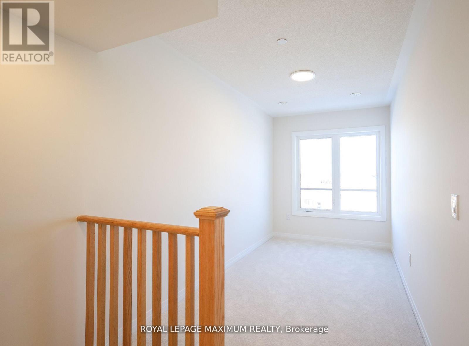 












1 - 11 BAYNES WAY N

,
Bradford West Gwillimbury,




Ontario
L3Z4M1

