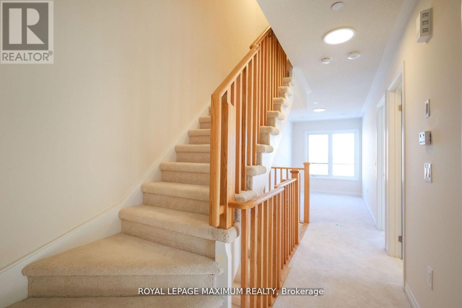 












1 - 11 BAYNES WAY N

,
Bradford West Gwillimbury,




Ontario
L3Z4M1

