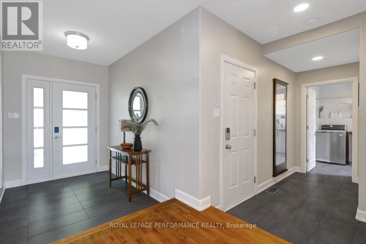












10 BRICKYARD DRIVE

,
Russell,




Ontario
K4R0B2

