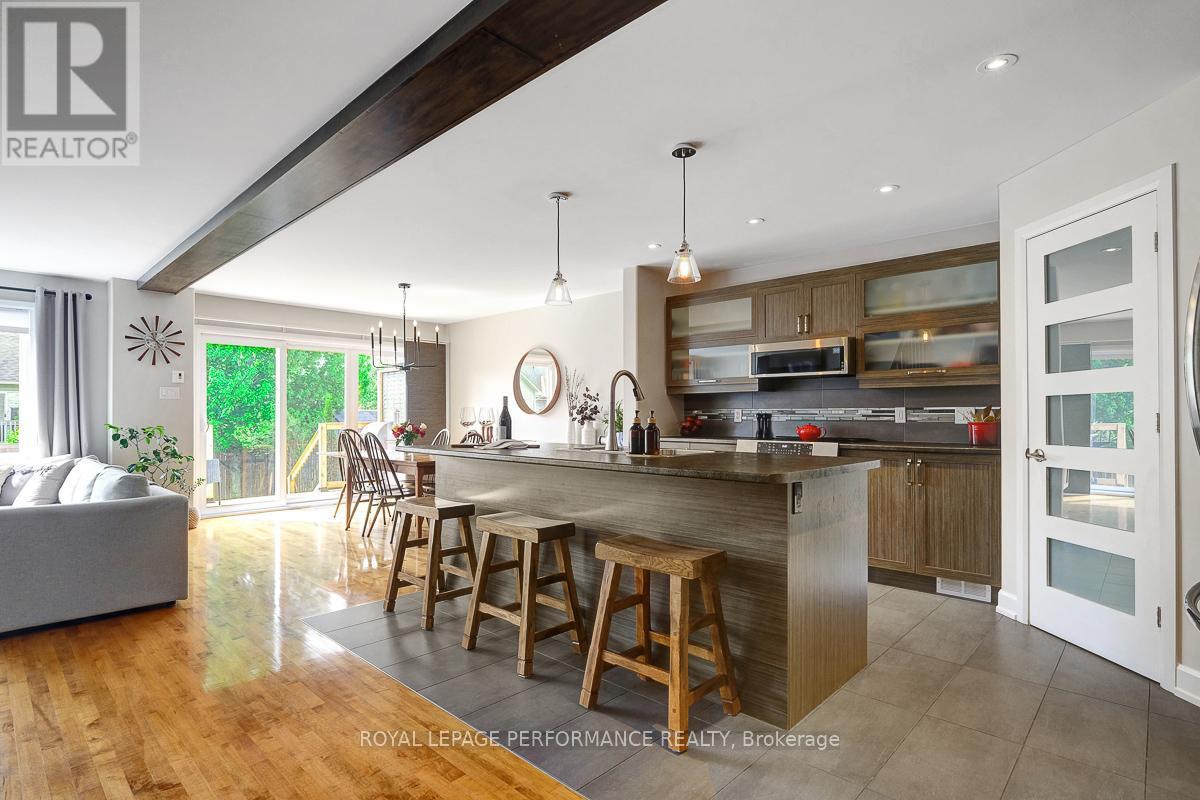 












10 BRICKYARD DRIVE

,
Russell,




Ontario
K4R0B2

