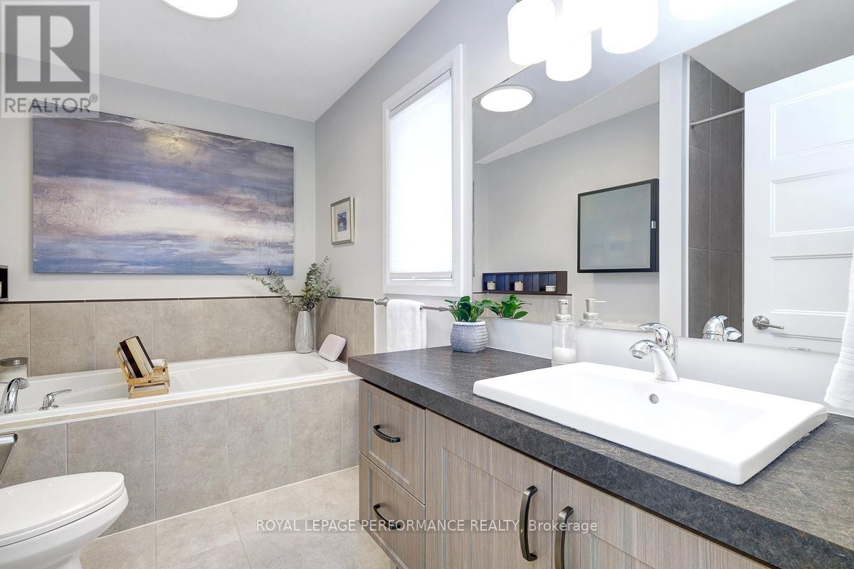 












10 BRICKYARD DRIVE

,
Russell,




Ontario
K4R0B2

