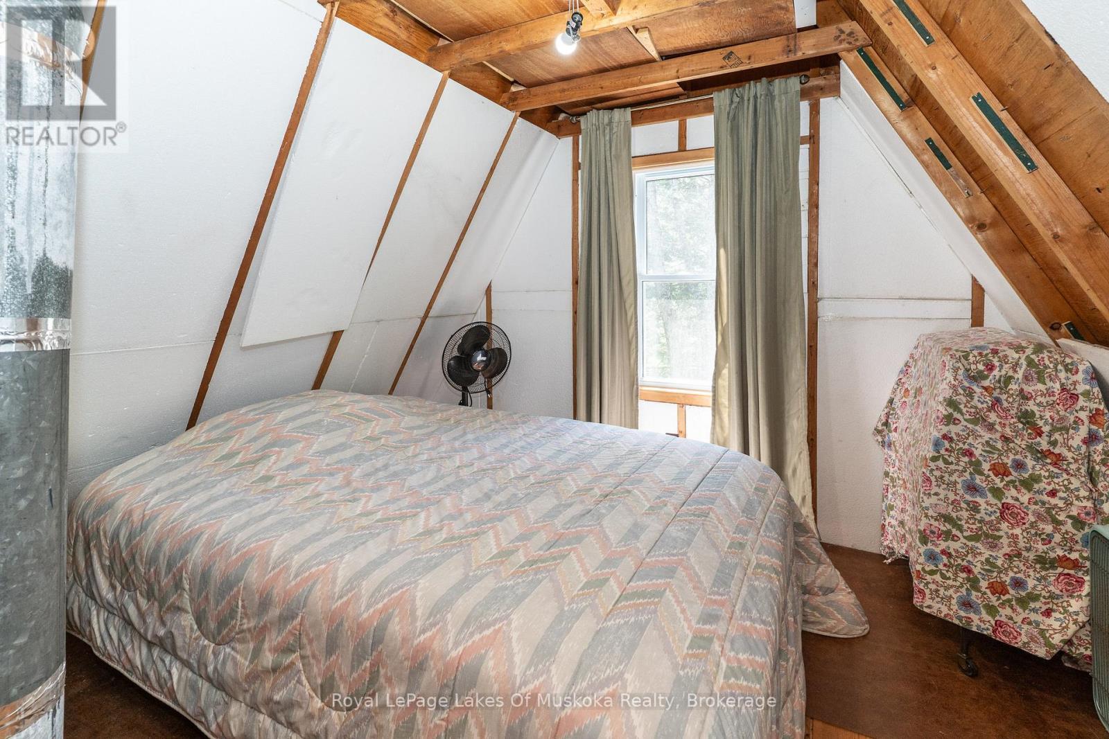 












1143 CRANE LAKE DRIVE

,
Algonquin Highlands (Sherborne),




Ontario
P0A1E0

