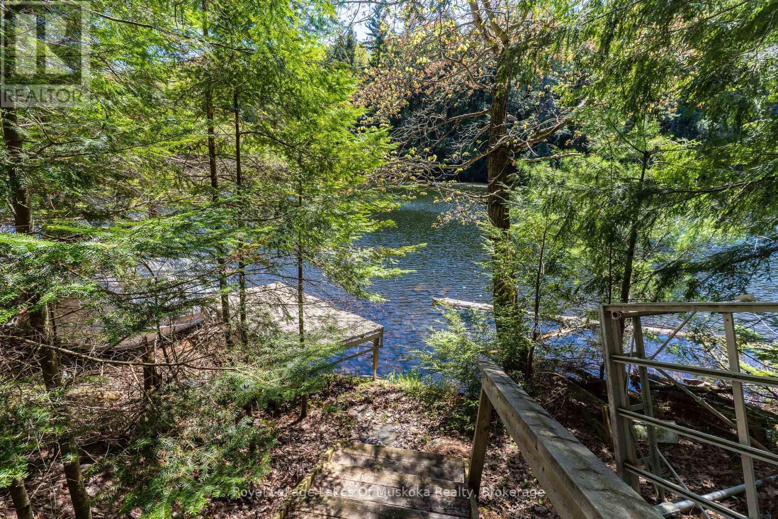 












1143 CRANE LAKE DRIVE

,
Algonquin Highlands (Sherborne),




Ontario
P0A1E0

