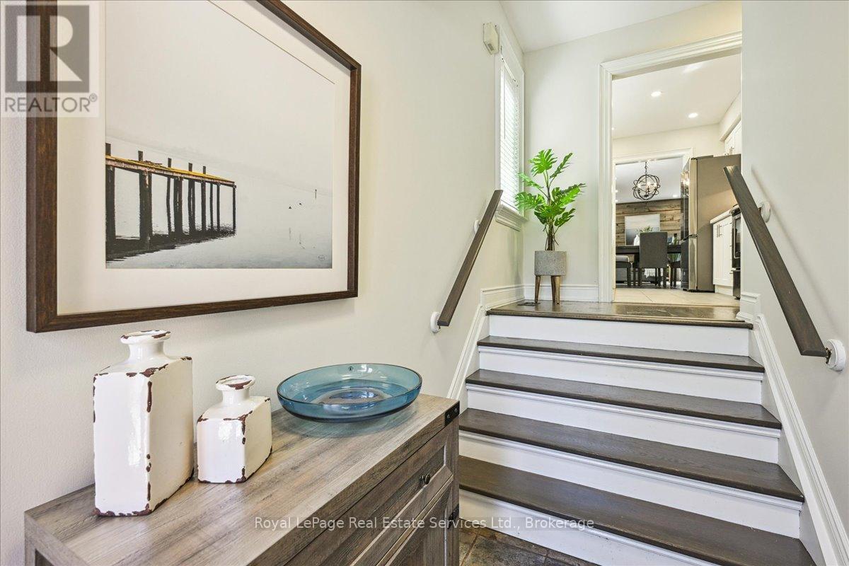 












1331 TREELAND STREET

,
Burlington (Freeman),




Ontario
L7R3T5

