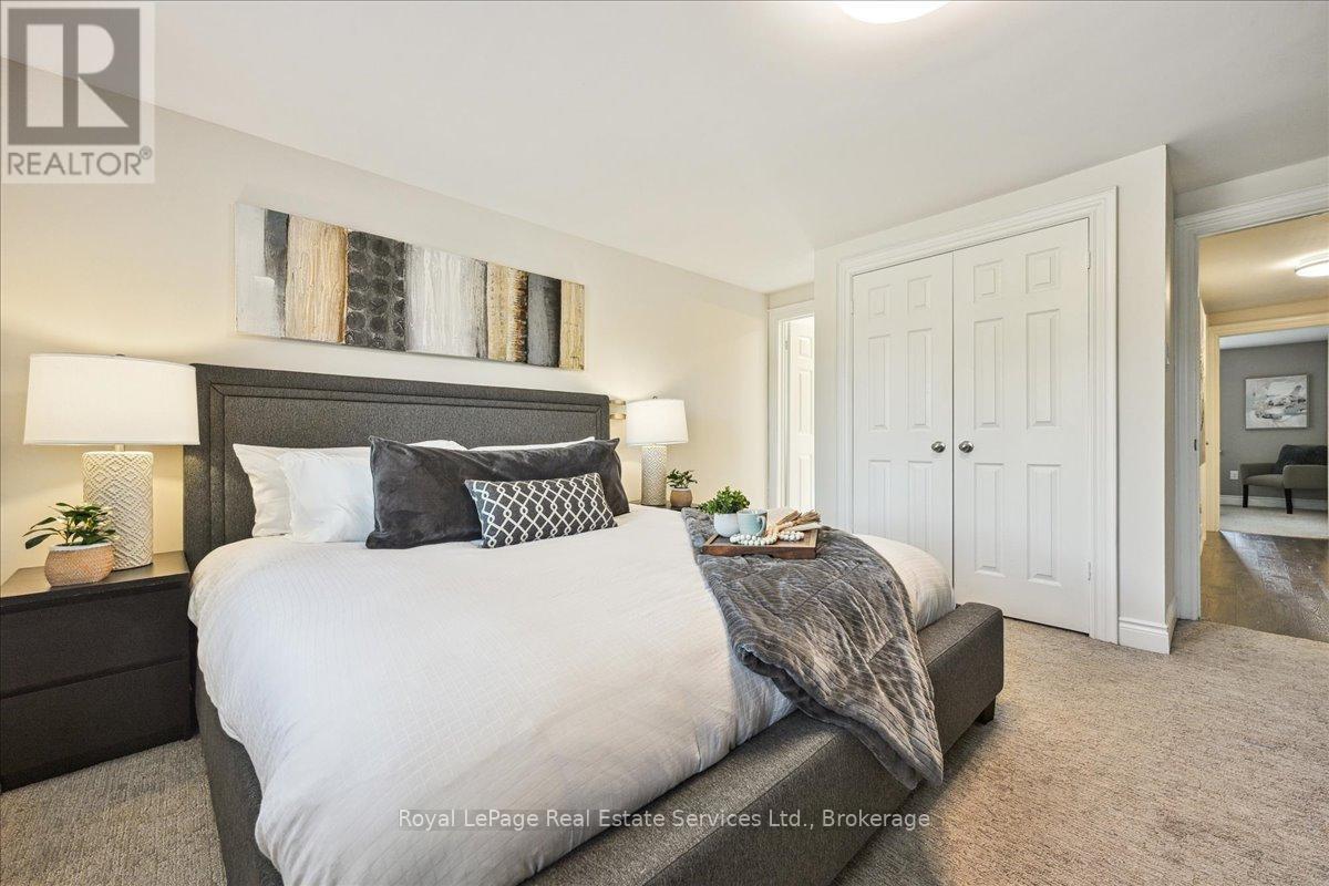 












1331 TREELAND STREET

,
Burlington (Freeman),




Ontario
L7R3T5

