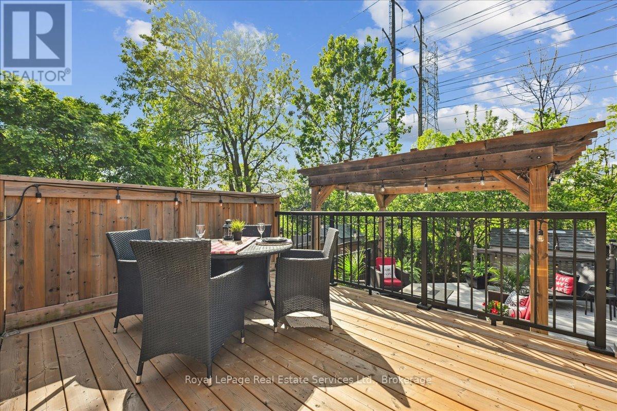 












1331 TREELAND STREET

,
Burlington (Freeman),




Ontario
L7R3T5

