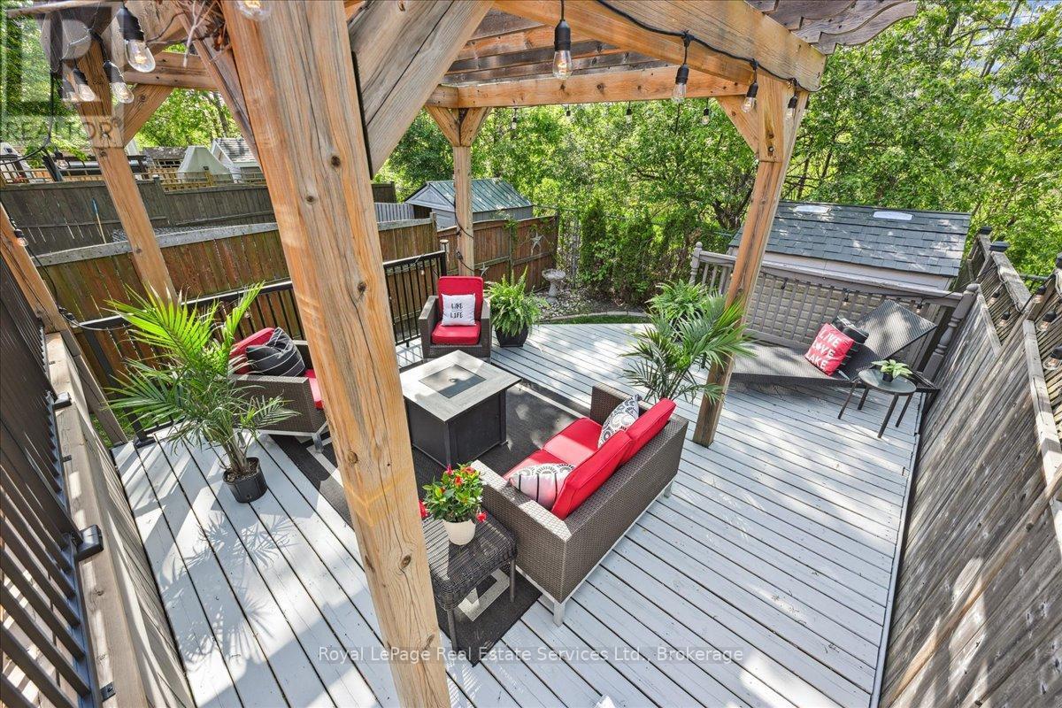 












1331 TREELAND STREET

,
Burlington (Freeman),




Ontario
L7R3T5

