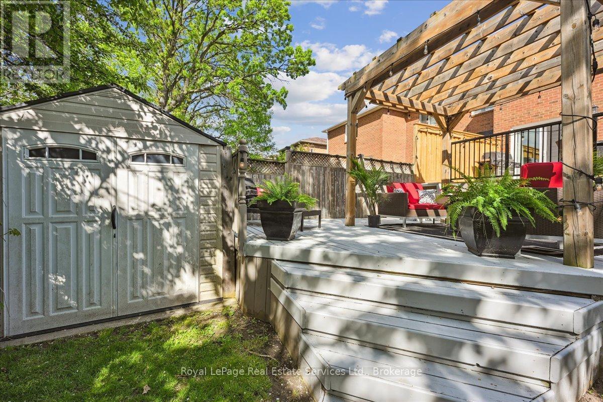 












1331 TREELAND STREET

,
Burlington (Freeman),




Ontario
L7R3T5

