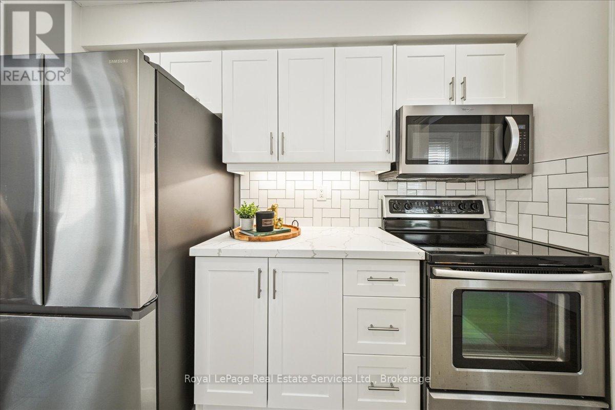 












1331 TREELAND STREET

,
Burlington (Freeman),




Ontario
L7R3T5

