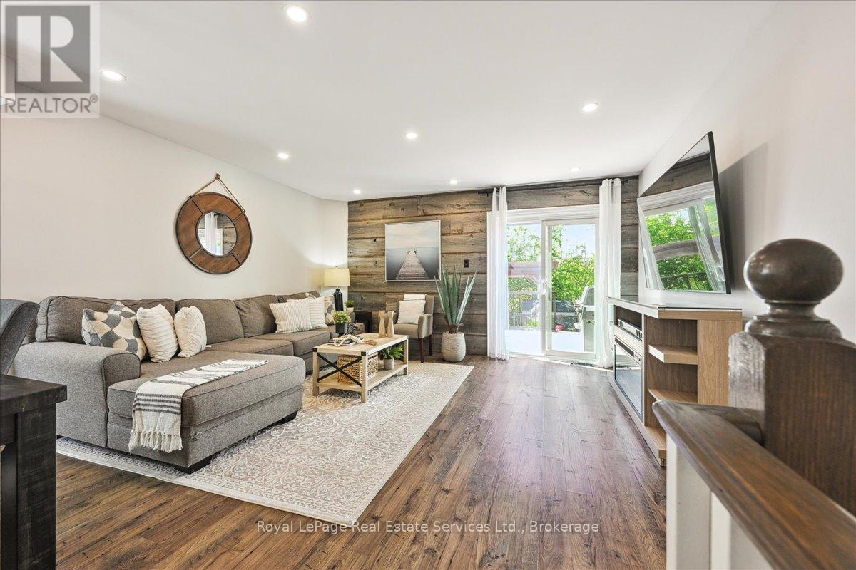 












1331 TREELAND STREET

,
Burlington (Freeman),




Ontario
L7R3T5


