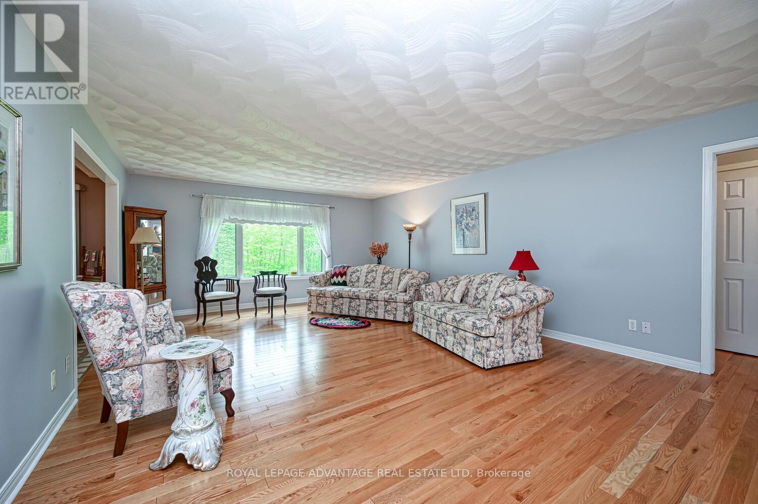 












3 SOUTH POINT DRIVE

,
Rideau Lakes,




Ontario
K7A4S5

