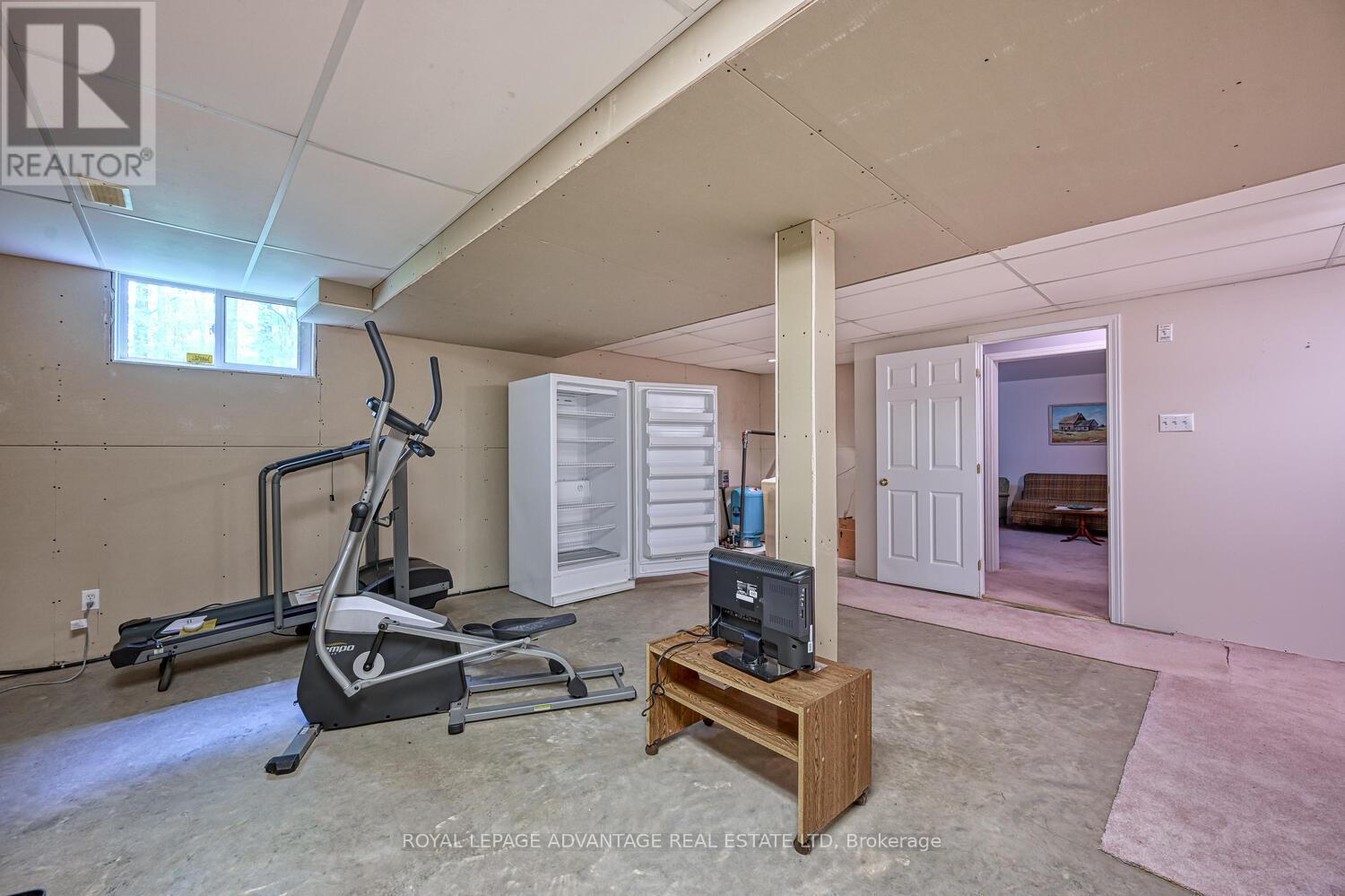 












3 SOUTH POINT DRIVE

,
Rideau Lakes,




Ontario
K7A4S5

