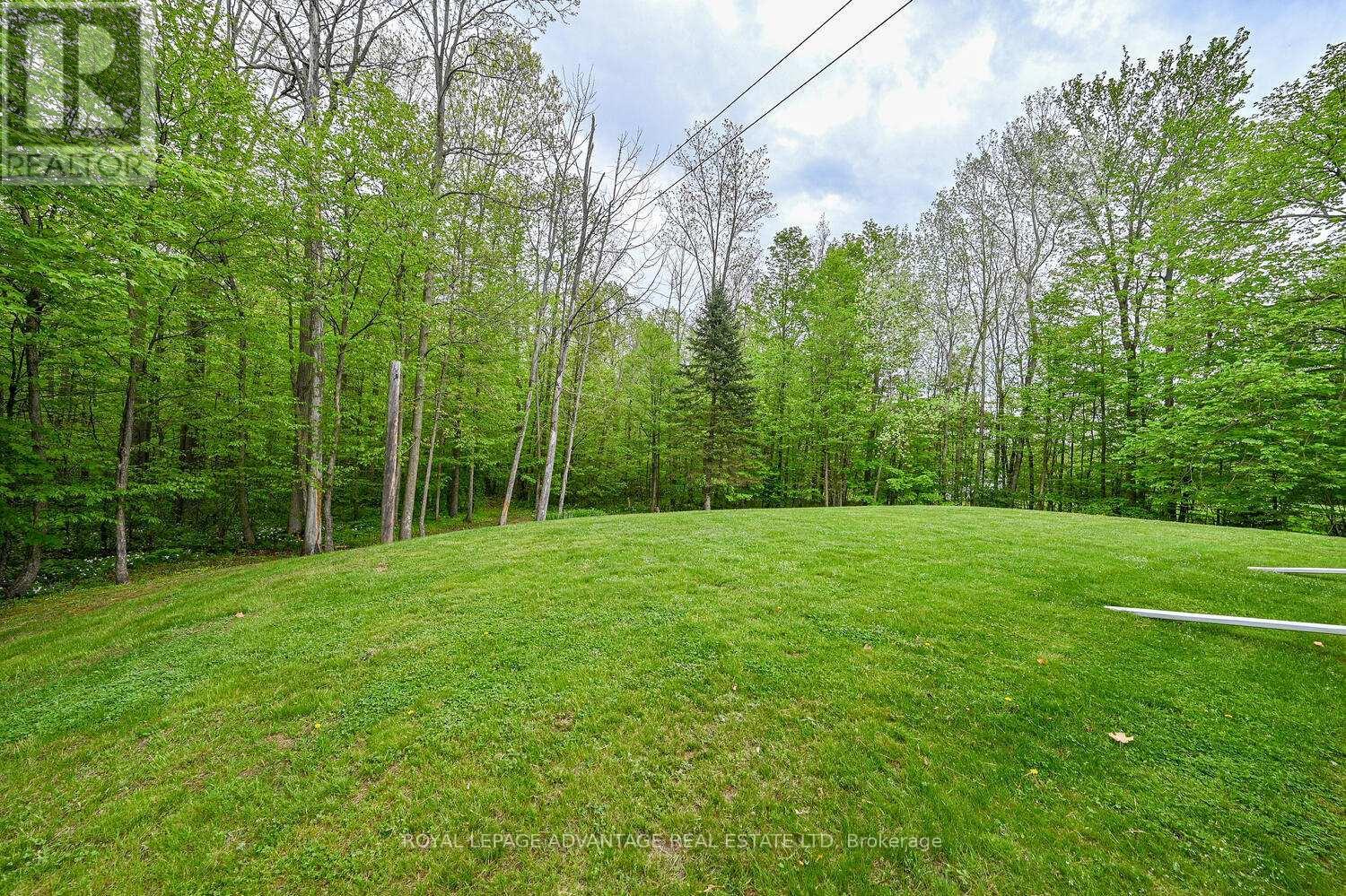 












3 SOUTH POINT DRIVE

,
Rideau Lakes,




Ontario
K7A4S5

