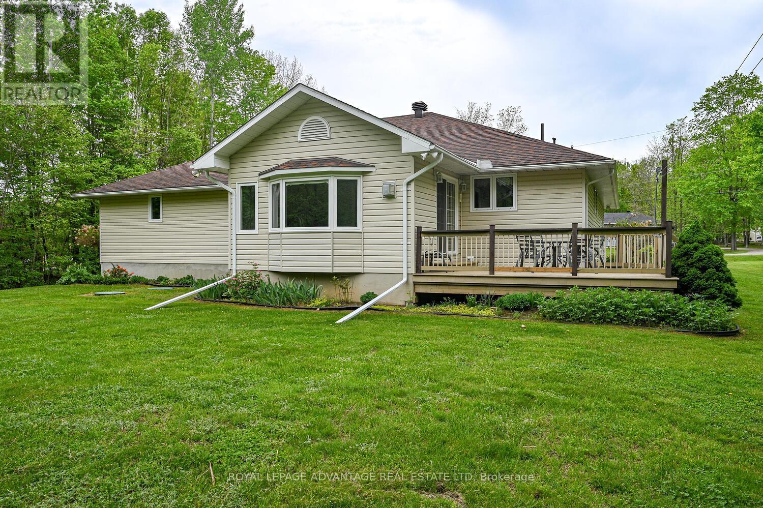 












3 SOUTH POINT DRIVE

,
Rideau Lakes,




Ontario
K7A4S5

