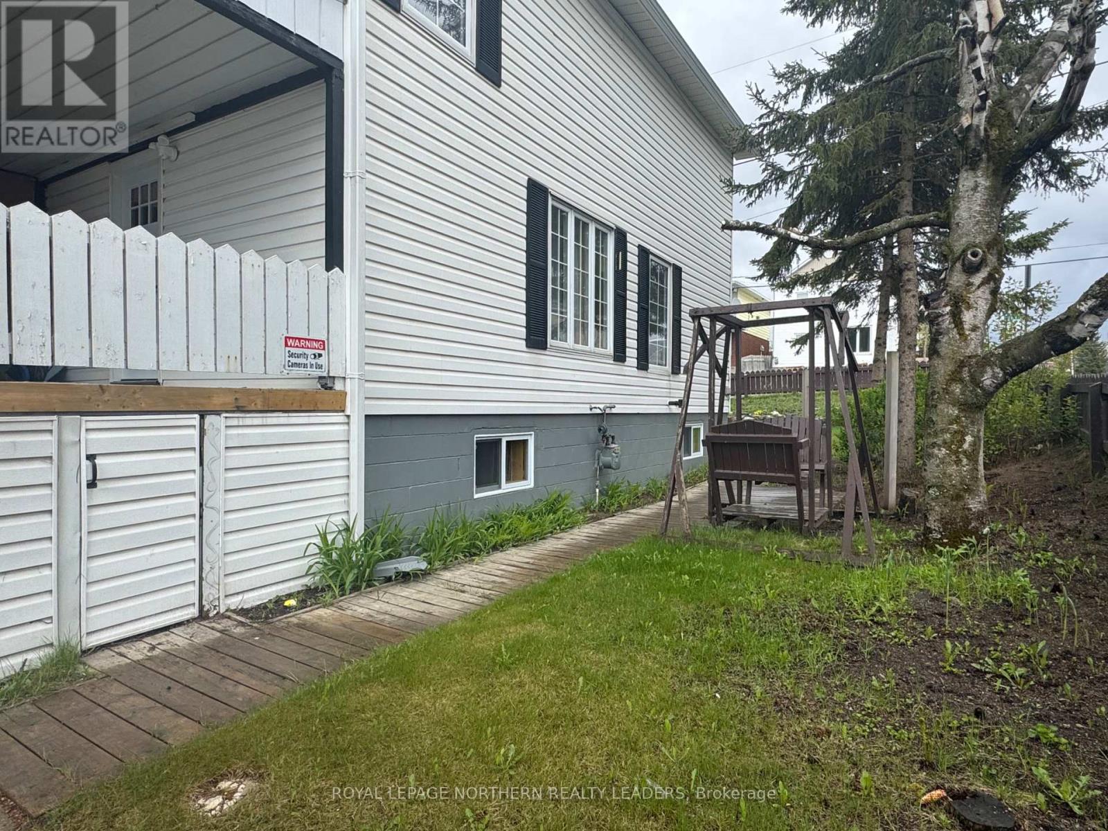 












63 ELM STREET N

,
Timmins (TNE - Central),




Ontario
P4N6A4

