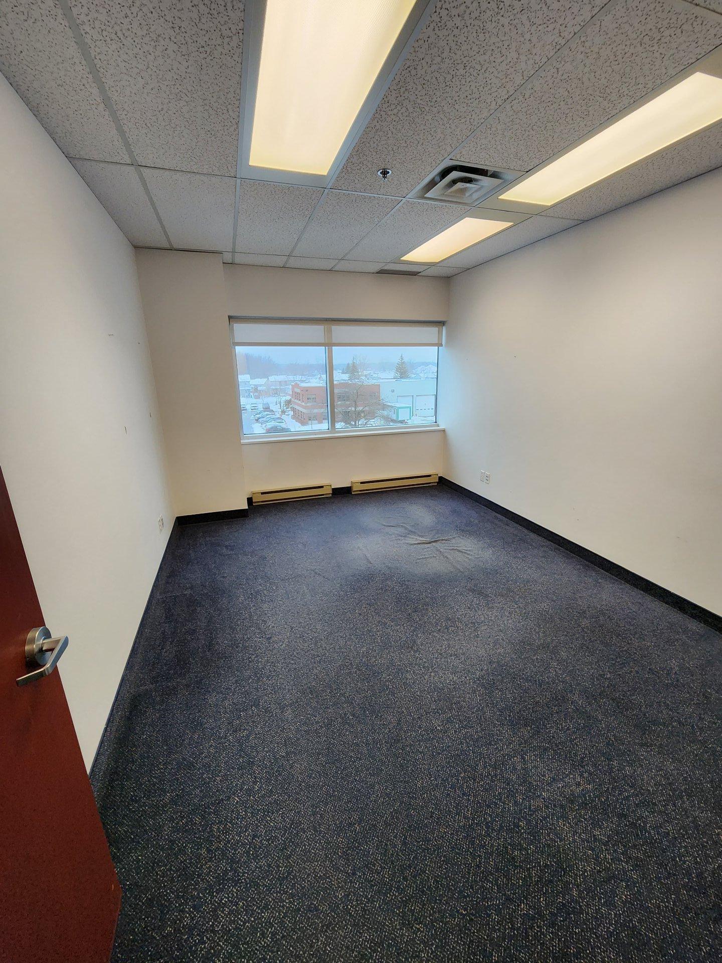 









4650


Boul. des Laurentides

, 325,
Laval (Vimont),




QC
H7K2J4


