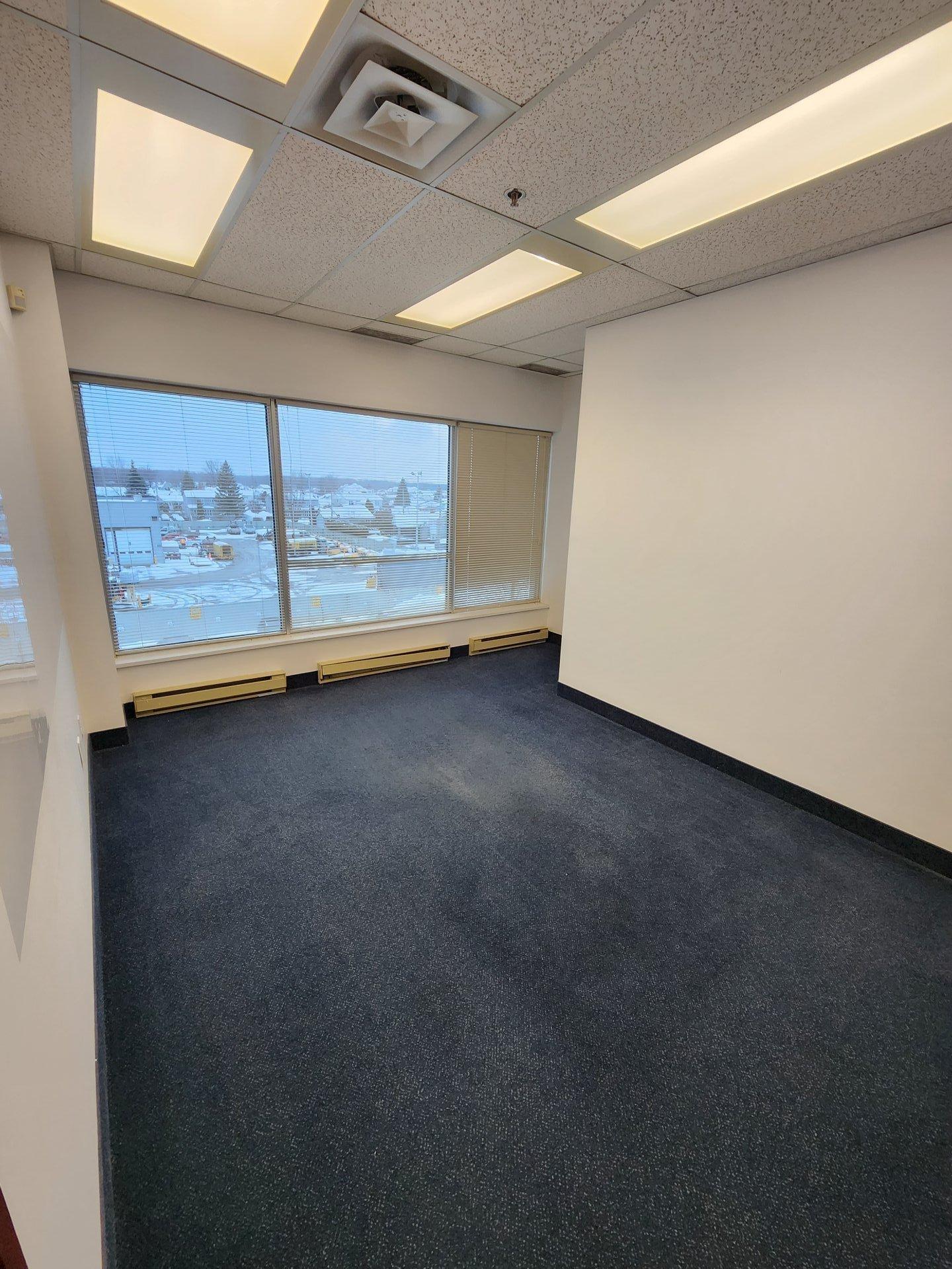 









4650


Boul. des Laurentides

, 325,
Laval (Vimont),




QC
H7K2J4

