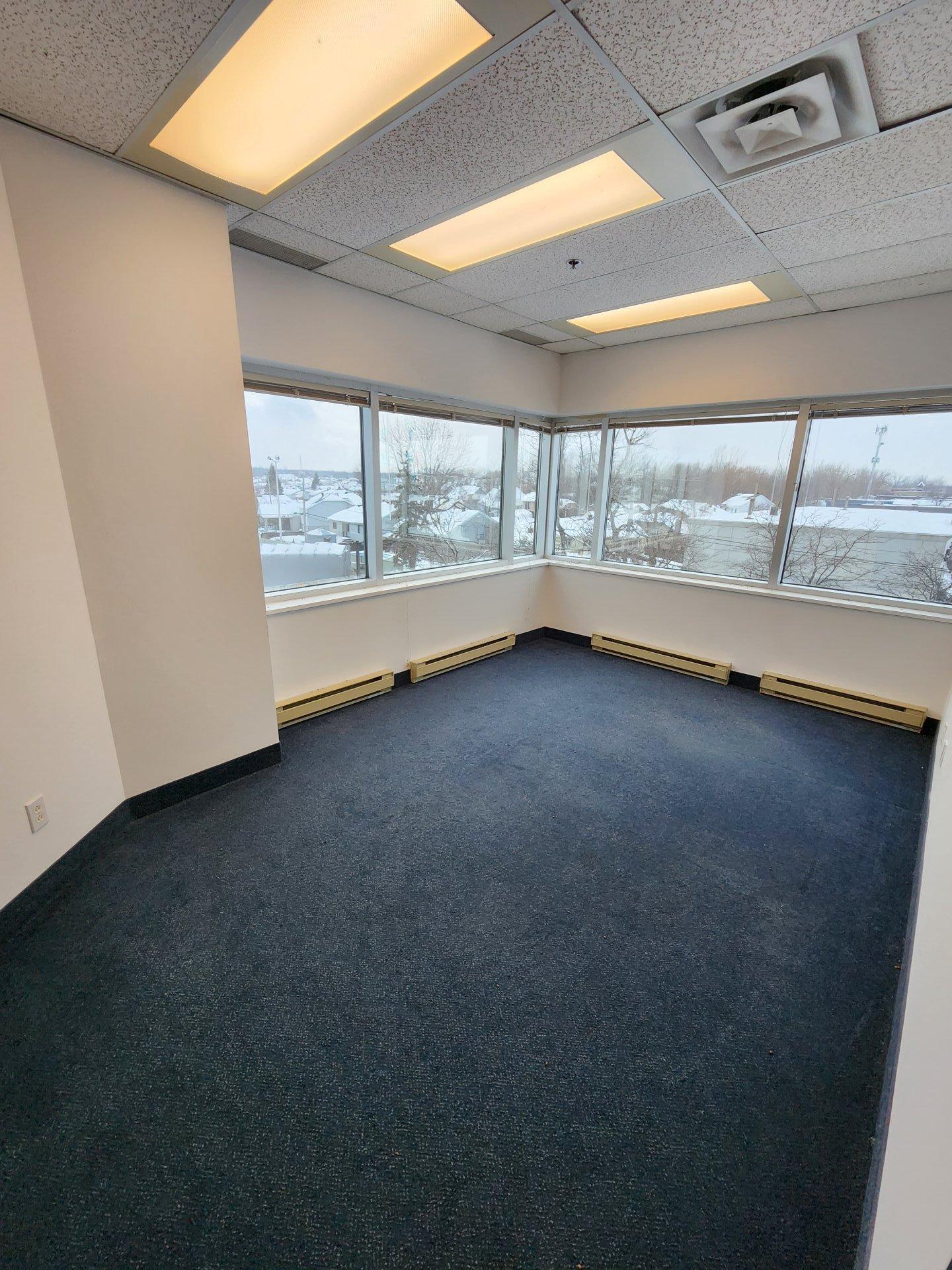 









4650


Boul. des Laurentides

, 325,
Laval (Vimont),




QC
H7K2J4

