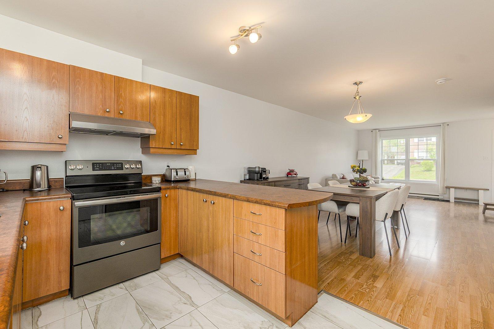 









2834


Rue Dussault

,
Sherbrooke (Les Nations),




QC
J1L2Z8

