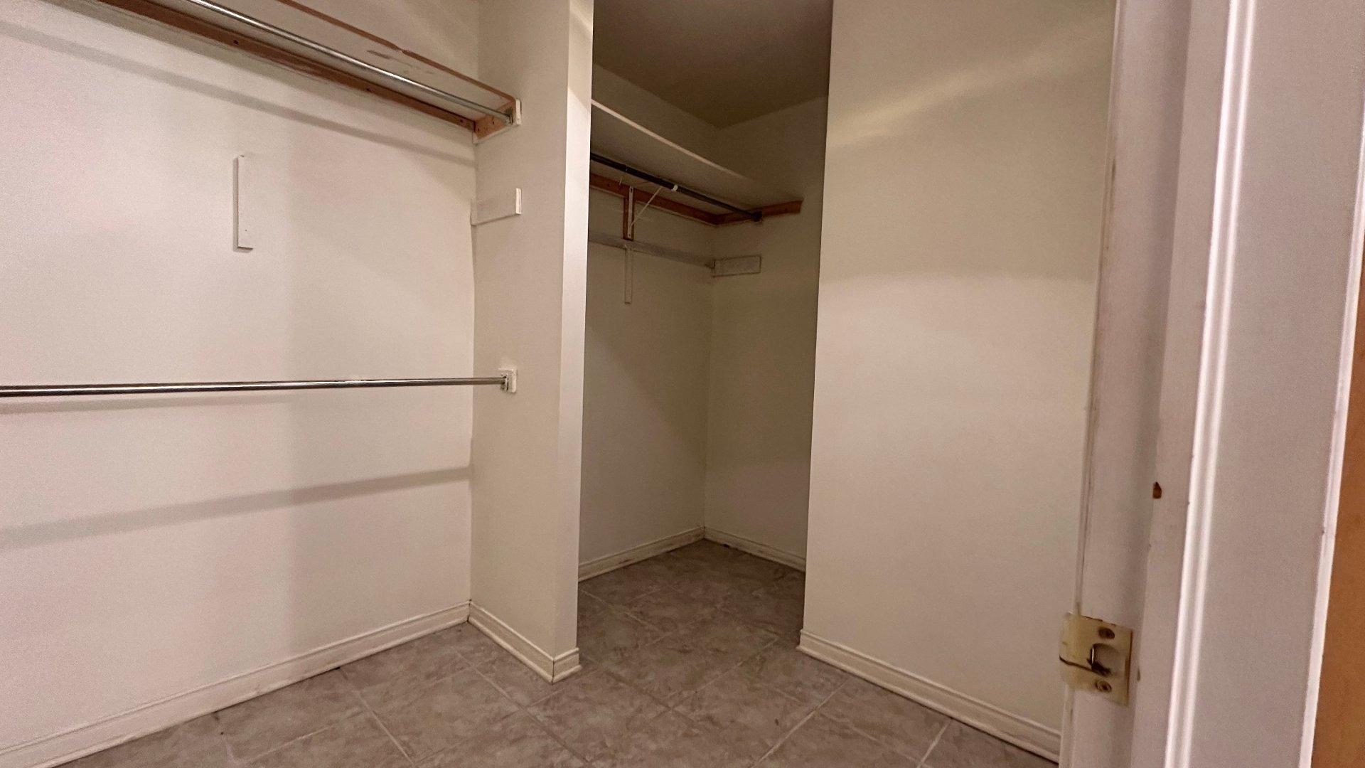 









7680


Boul. Marie-Victorin

, 706,
Brossard,




QC
J4W1M2

