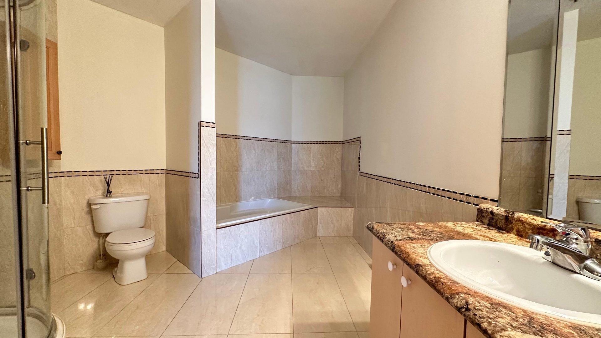 









7680


Boul. Marie-Victorin

, 706,
Brossard,




QC
J4W1M2

