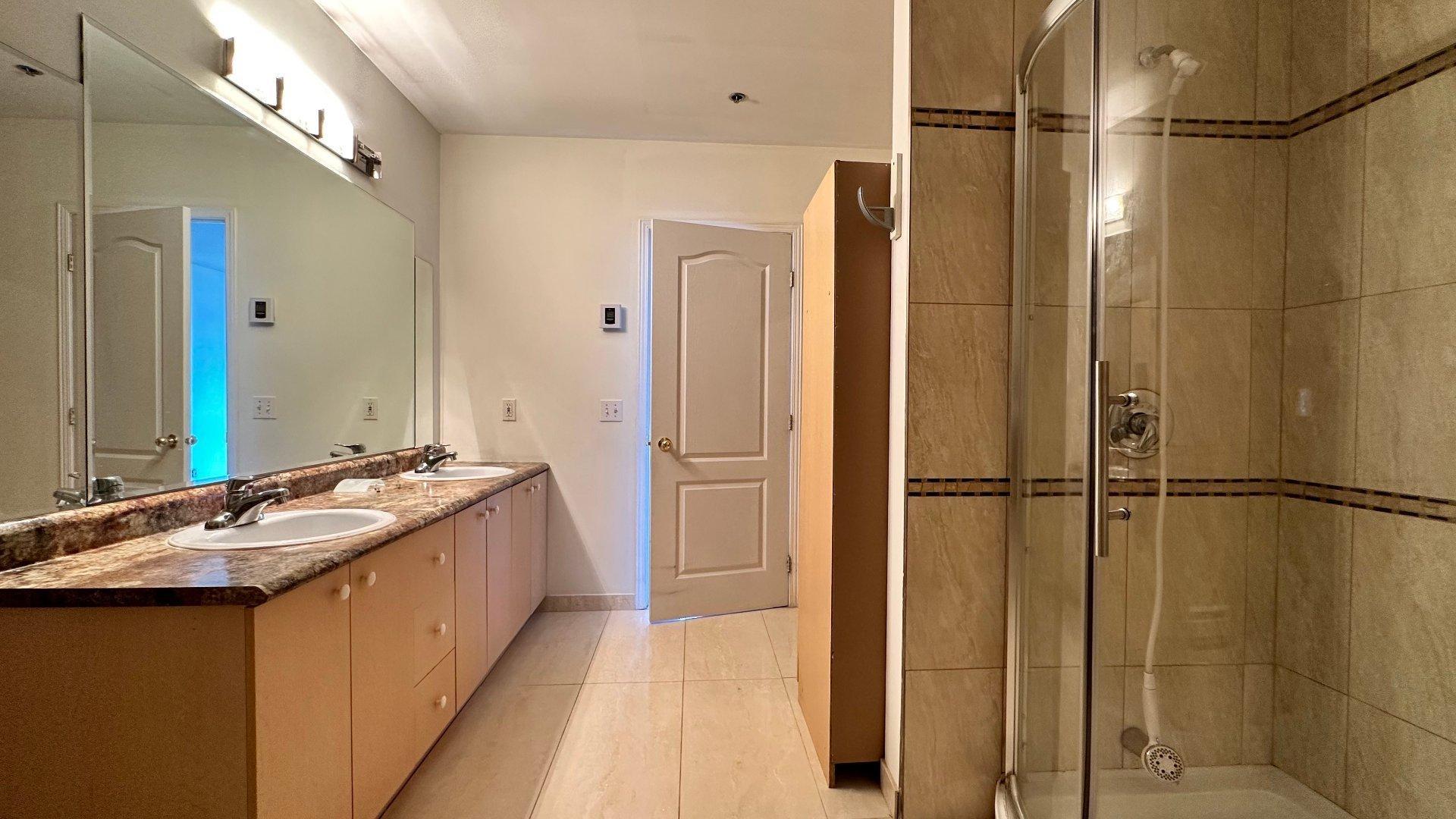 









7680


Boul. Marie-Victorin

, 706,
Brossard,




QC
J4W1M2

