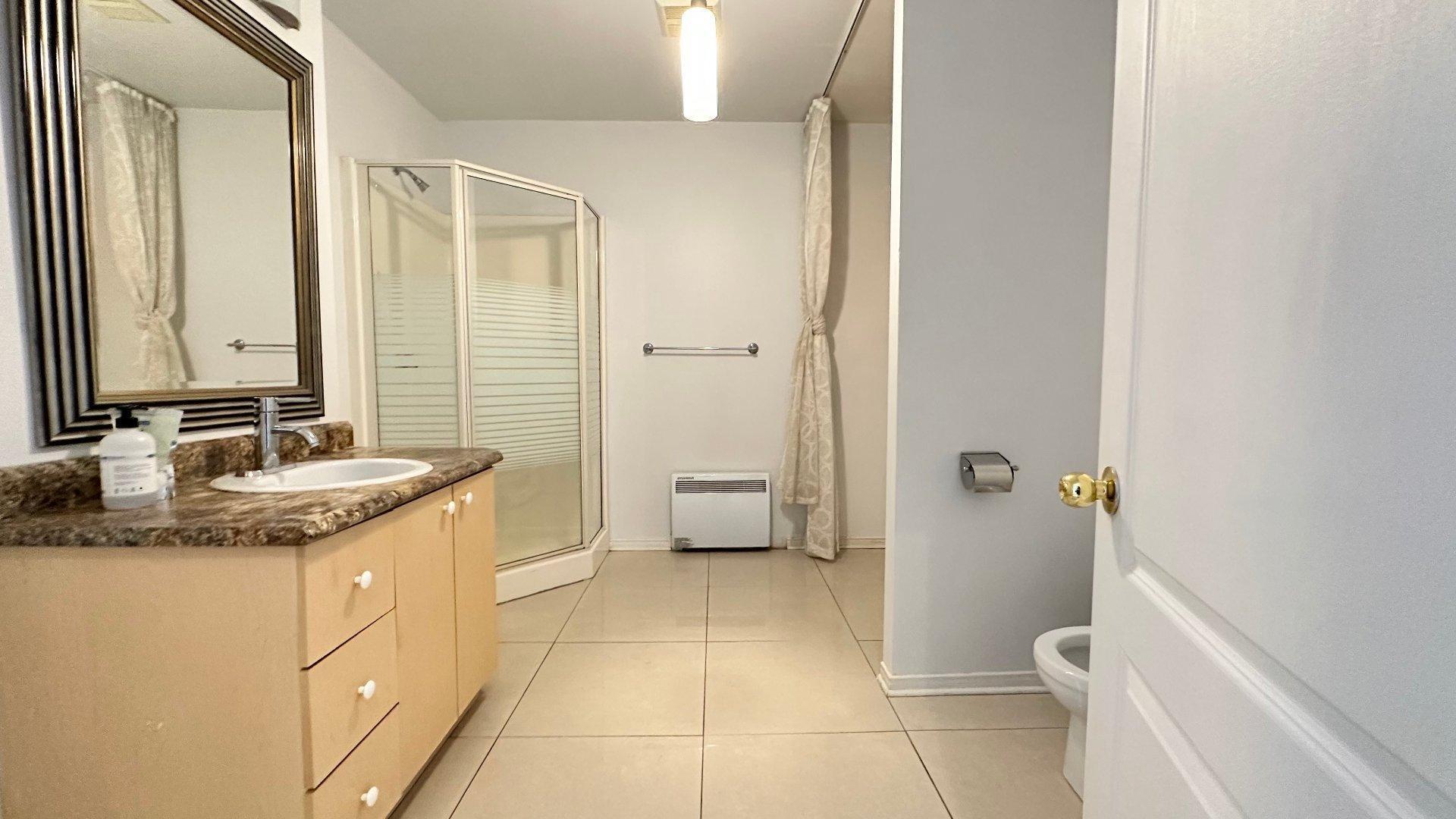 









7680


Boul. Marie-Victorin

, 706,
Brossard,




QC
J4W1M2

