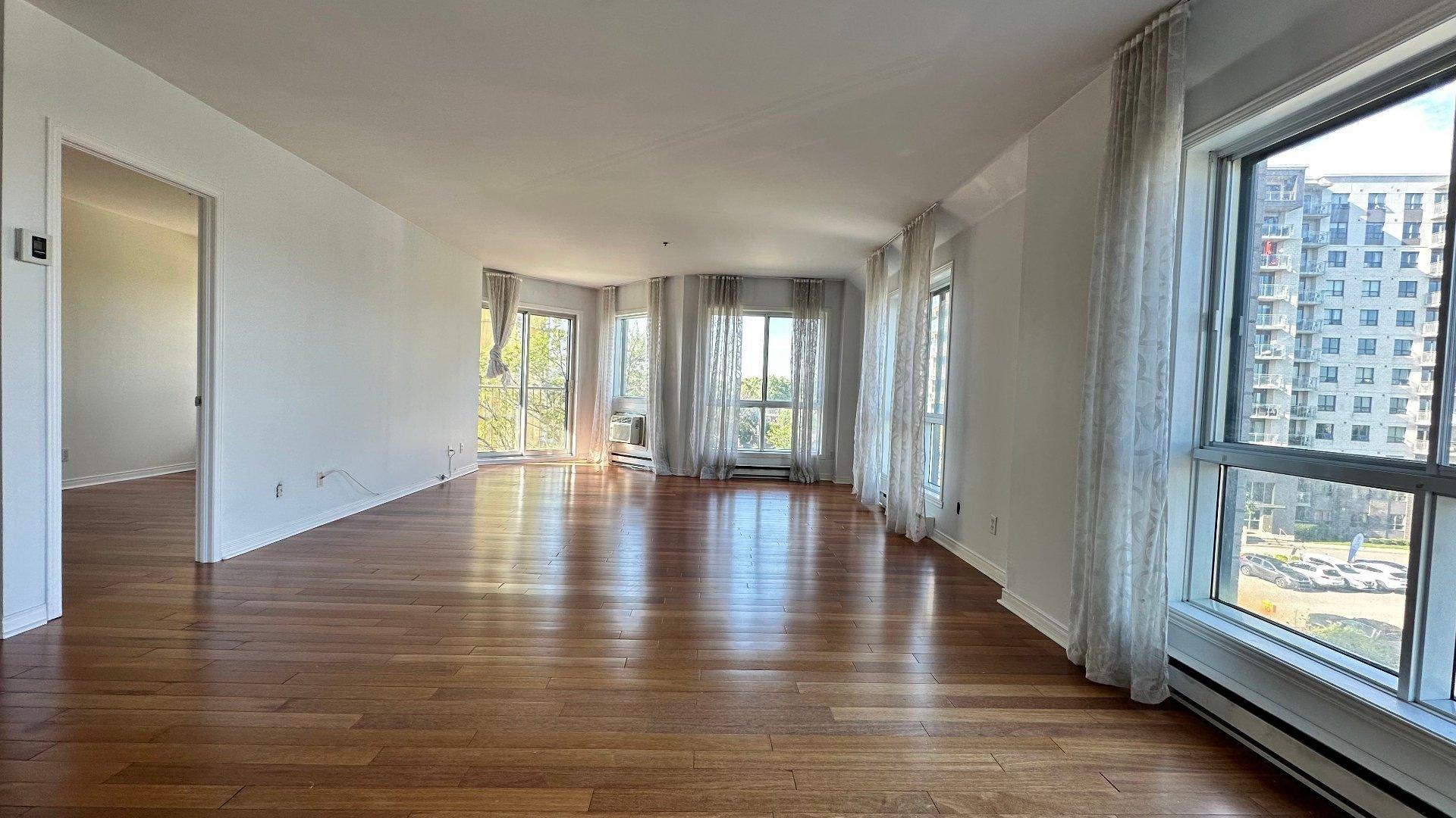 









7680


Boul. Marie-Victorin

, 706,
Brossard,




QC
J4W1M2

