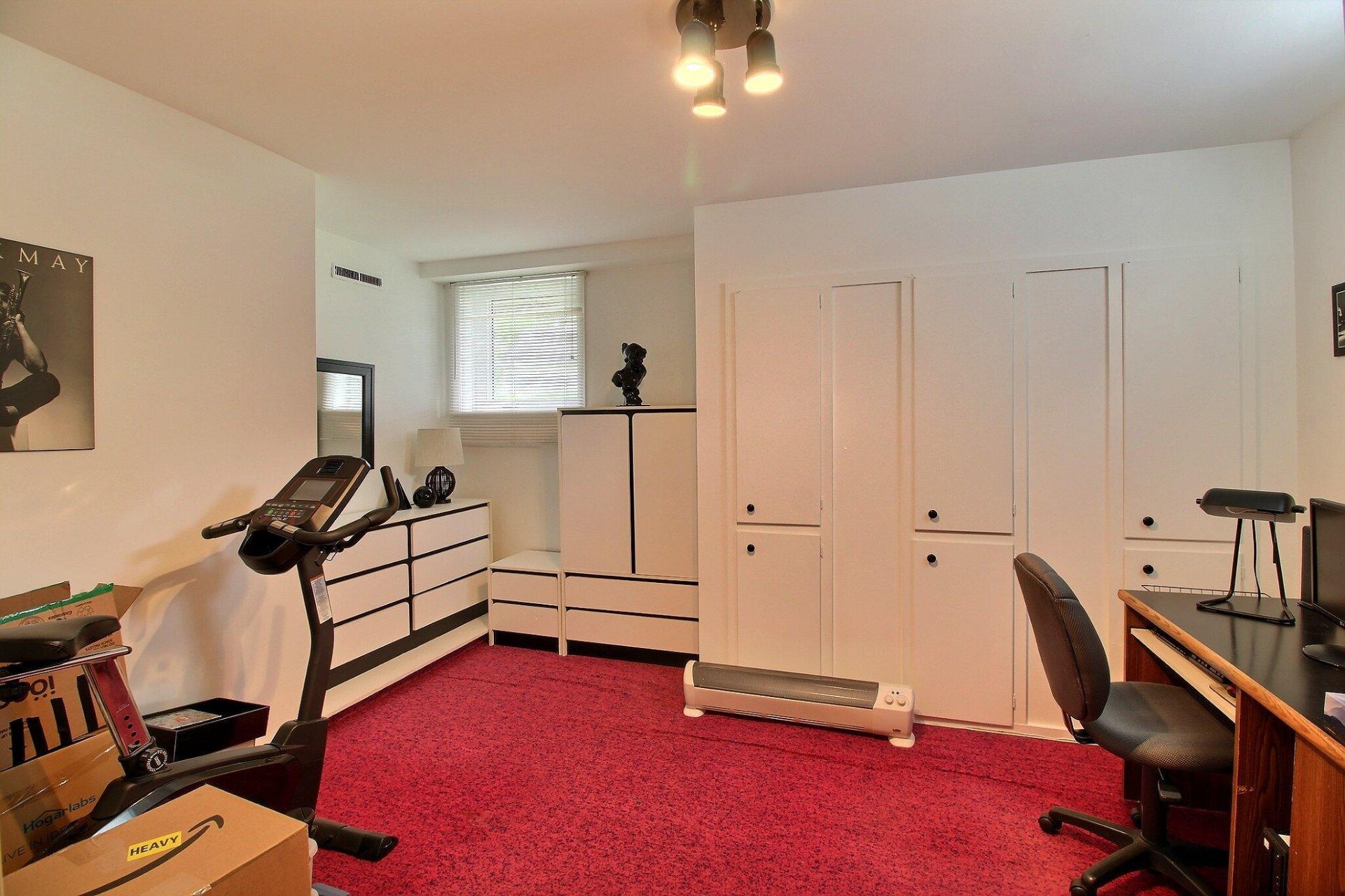









524

 - 532


Rue Maisonneuve

,
Magog,




QC
J1X2N5

