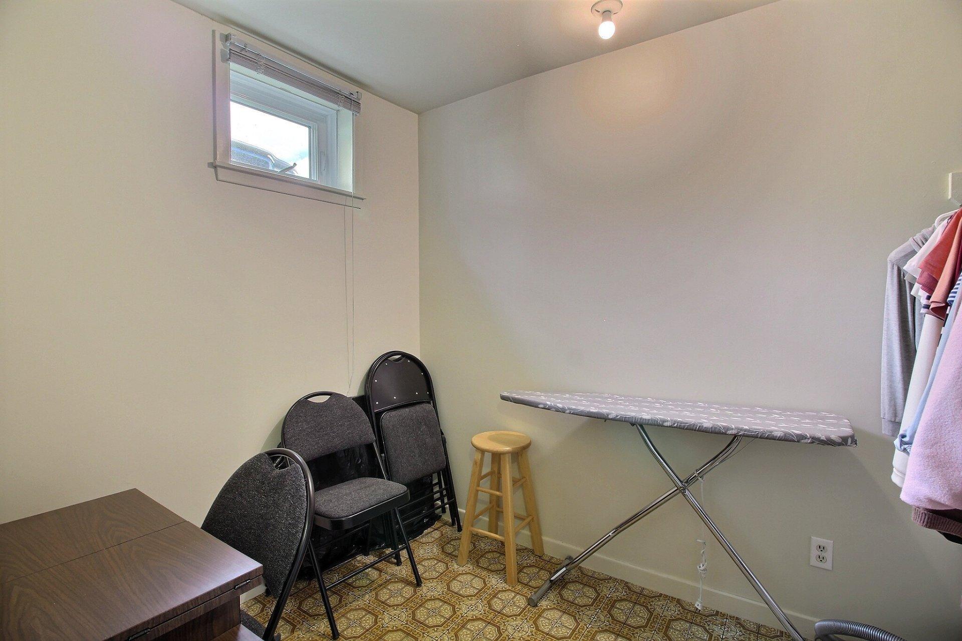 









524

 - 532


Rue Maisonneuve

,
Magog,




QC
J1X2N5

