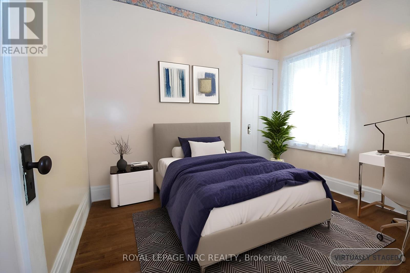 












47 KERNAHAN STREET

,
St. Catharines (Downtown),




Ontario
L2R4T1

