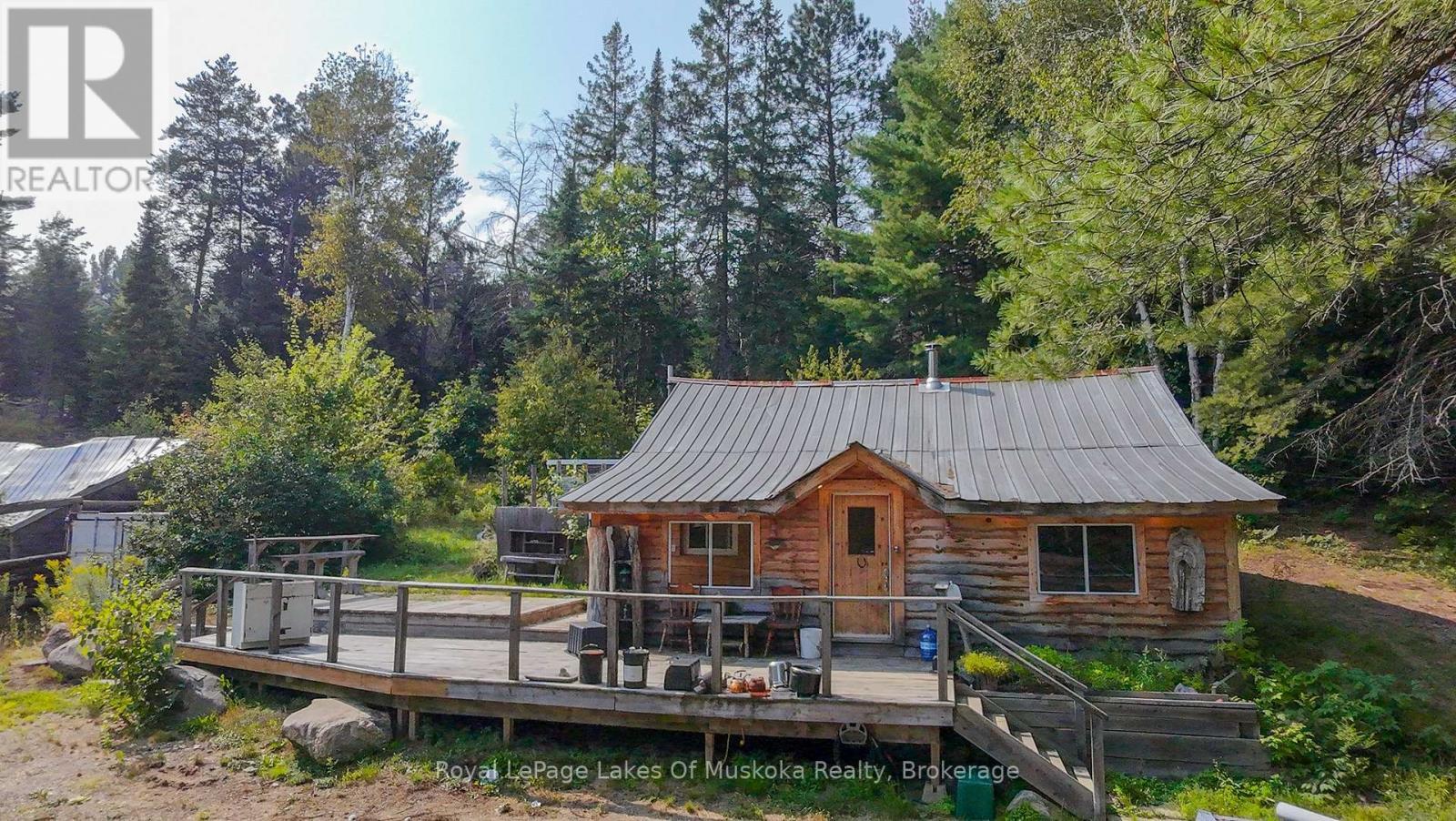 












1590 YEARLEY ROAD

,
Huntsville (Stephenson),




Ontario
P0B1M0

