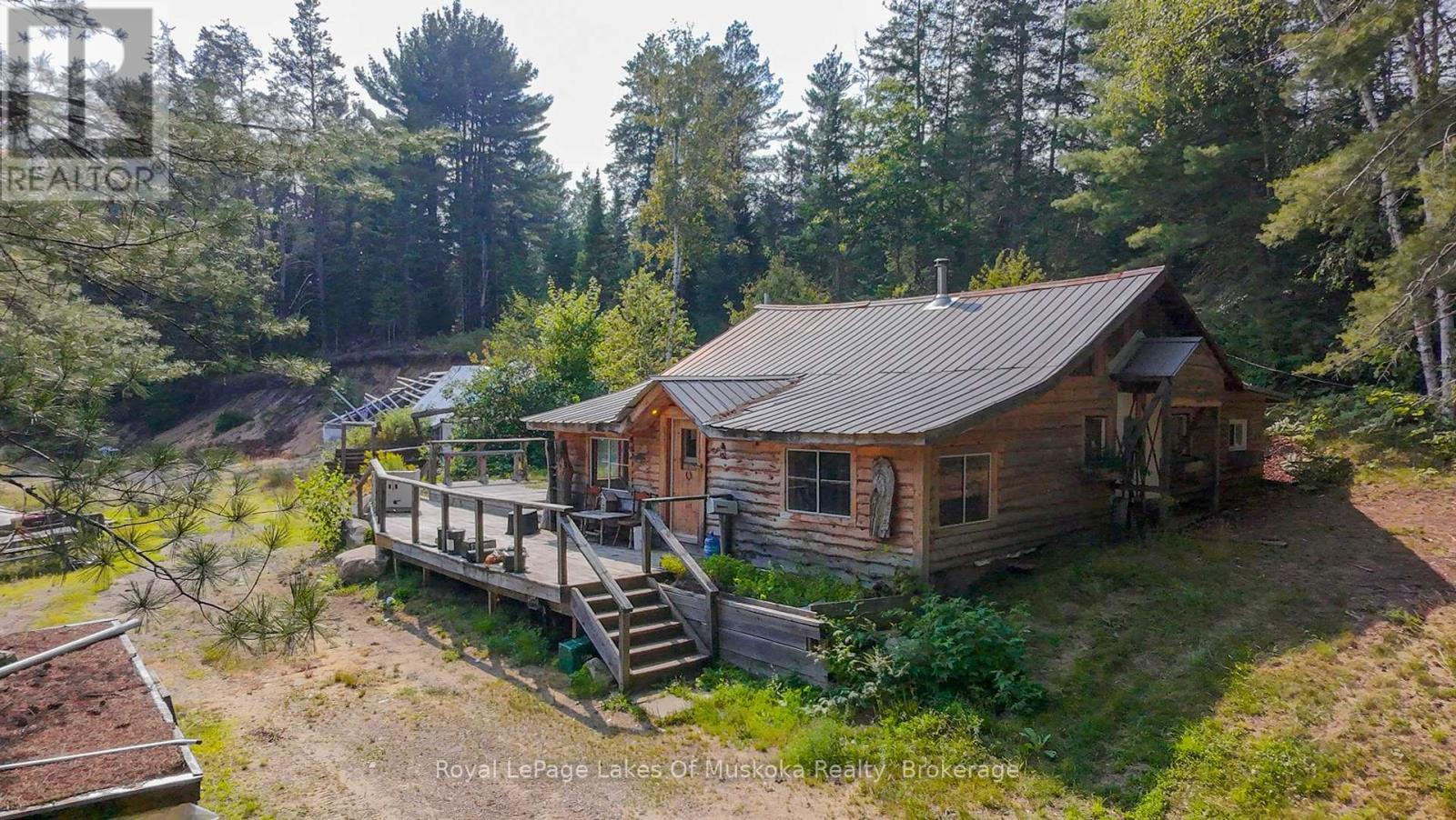 












1590 YEARLEY ROAD

,
Huntsville (Stephenson),




Ontario
P0B1M0

