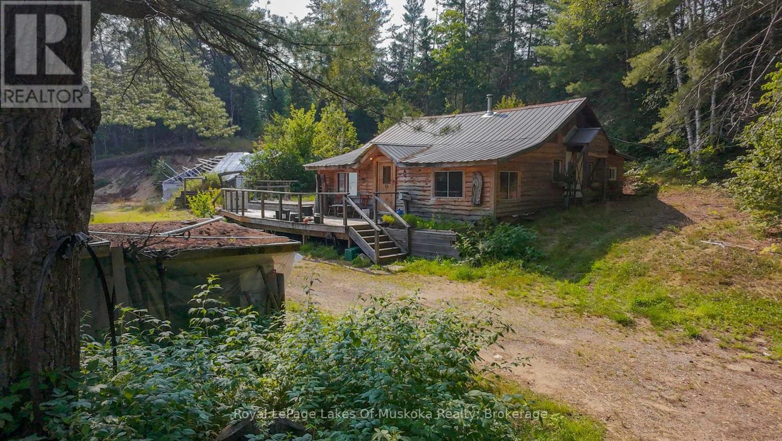 












1590 YEARLEY ROAD

,
Huntsville (Stephenson),




Ontario
P0B1M0

