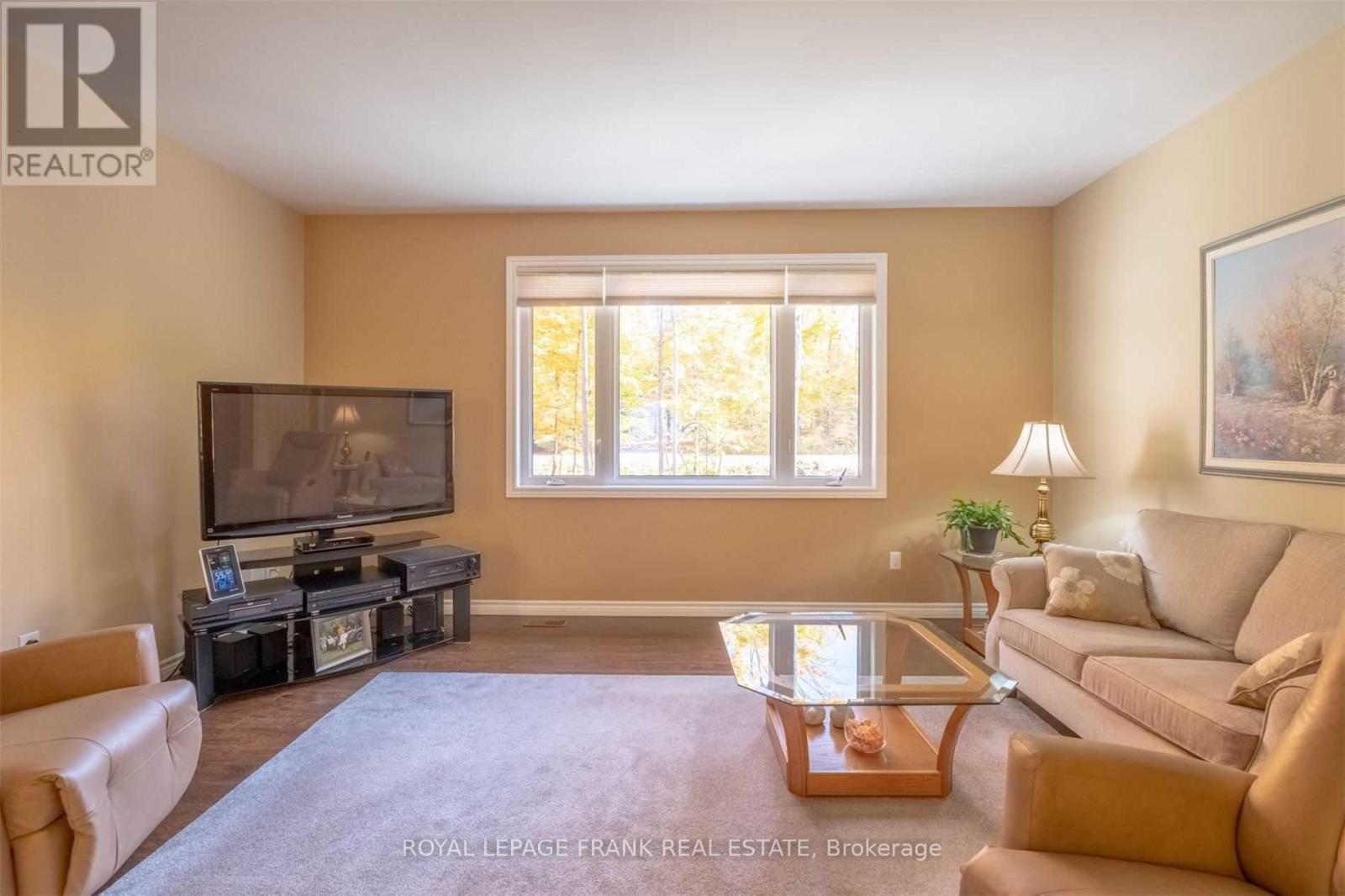 












143 FORESTVIEW DRIVE

,
Trent Lakes,




Ontario
K0L1J0

