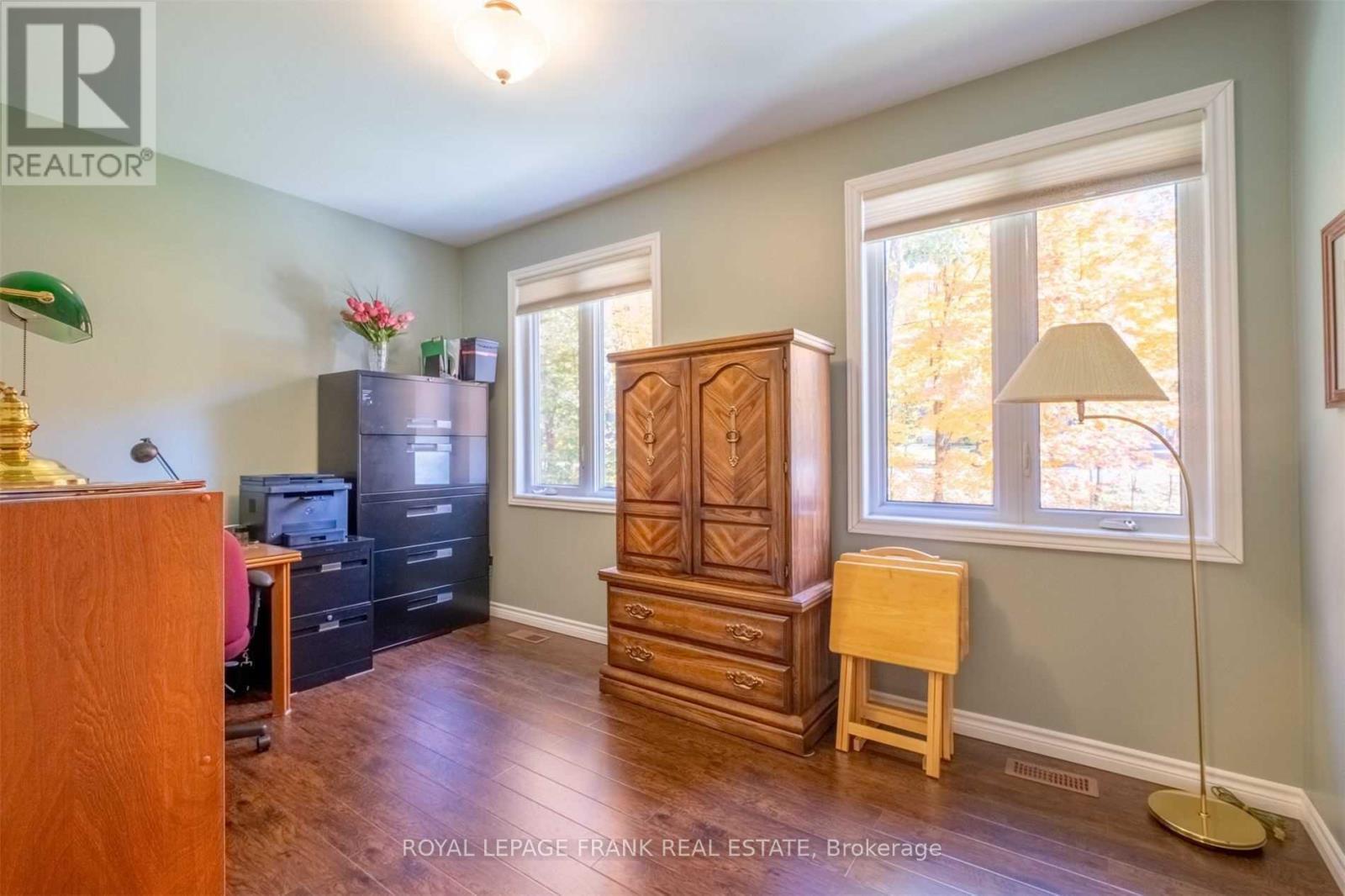 












143 FORESTVIEW DRIVE

,
Trent Lakes,




Ontario
K0L1J0

