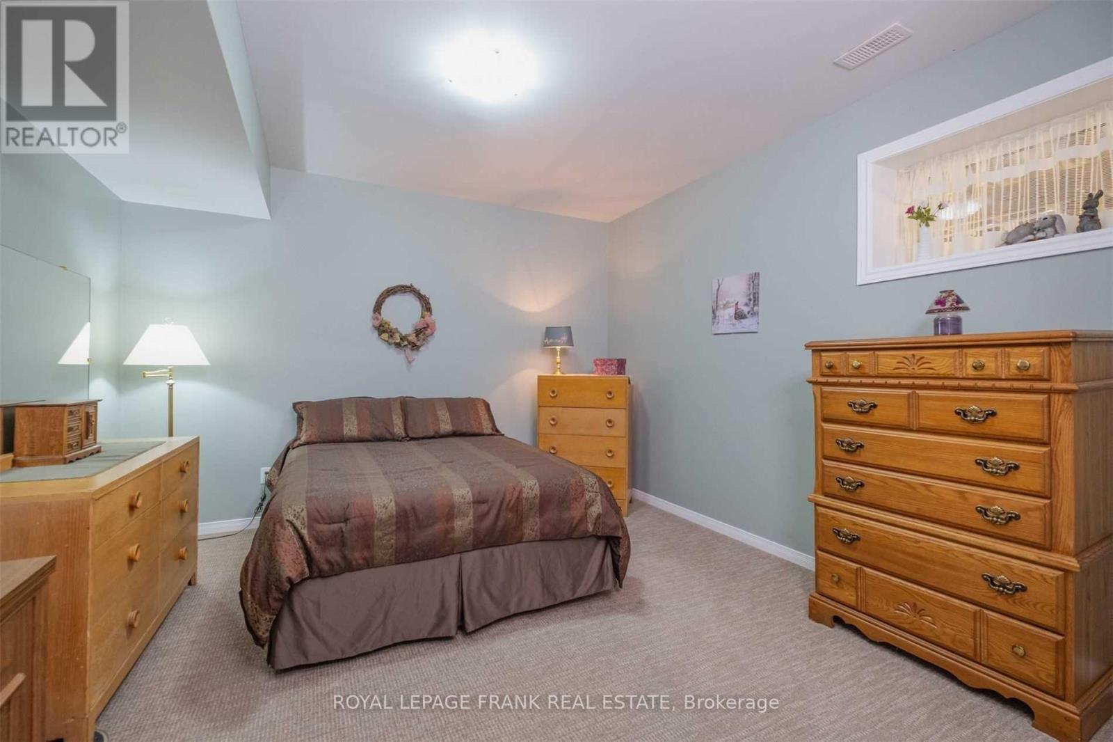 












143 FORESTVIEW DRIVE

,
Trent Lakes,




Ontario
K0L1J0

