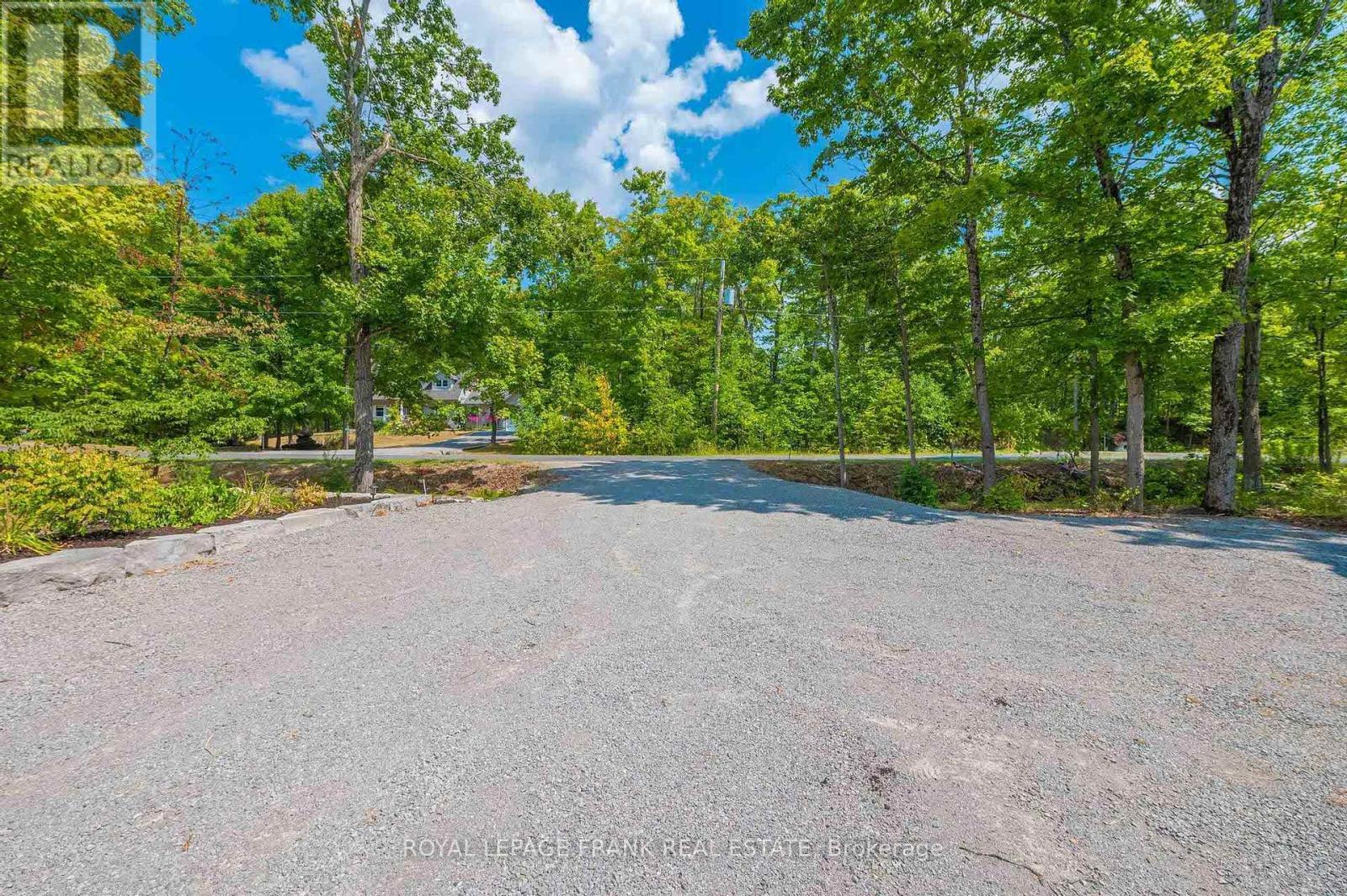 












143 FORESTVIEW DRIVE

,
Trent Lakes,




Ontario
K0L1J0

