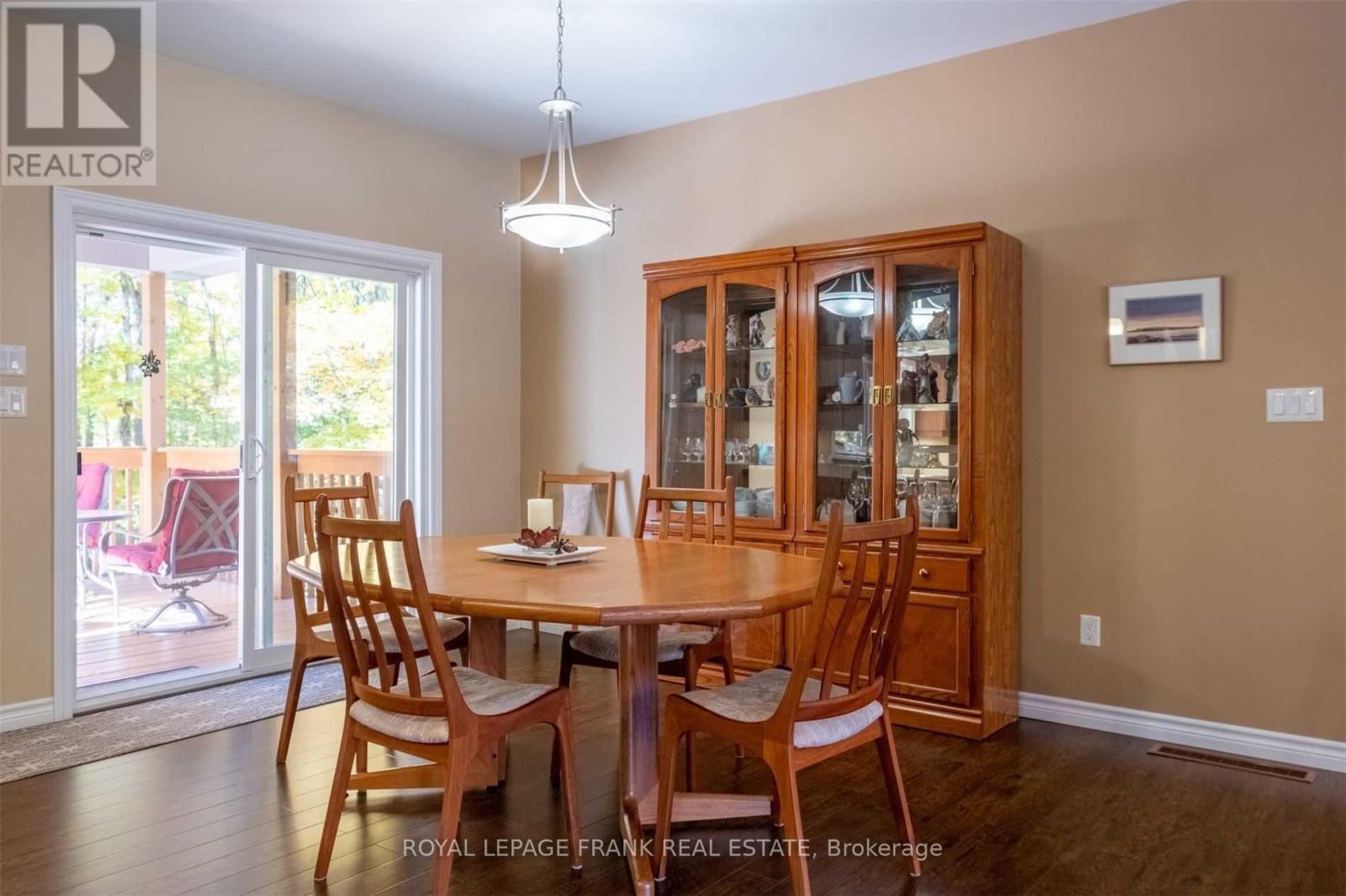 












143 FORESTVIEW DRIVE

,
Trent Lakes,




Ontario
K0L1J0

