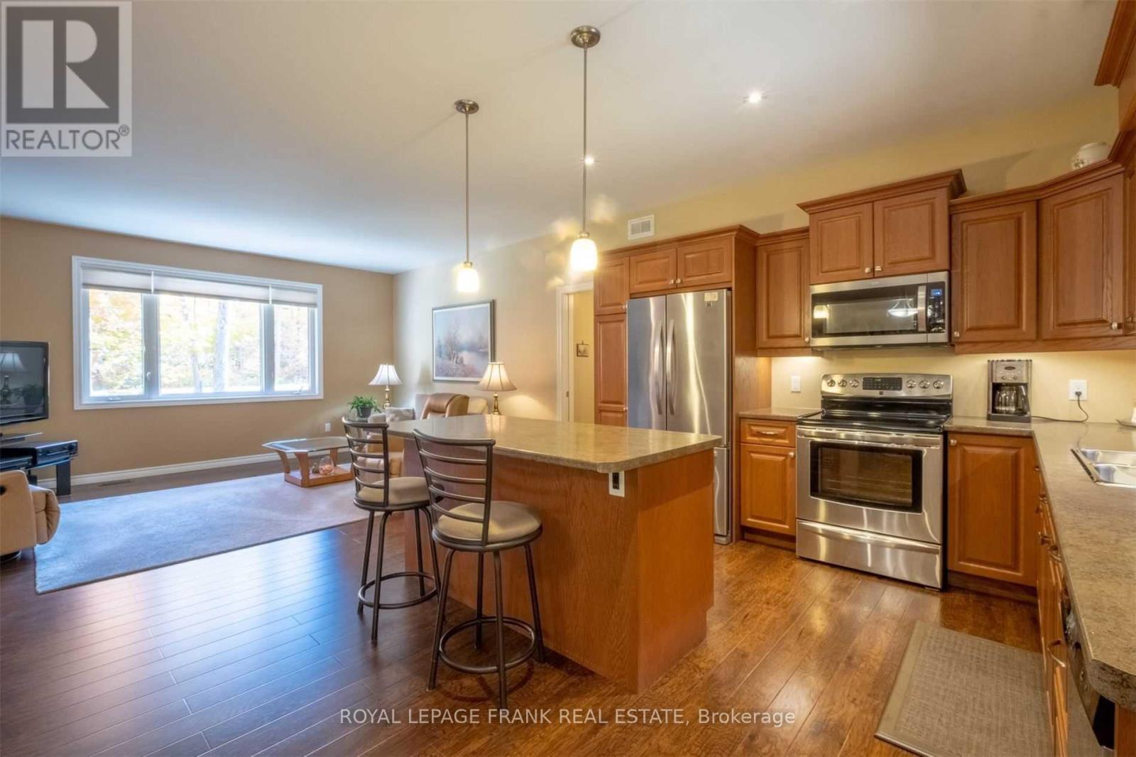 












143 FORESTVIEW DRIVE

,
Trent Lakes,




Ontario
K0L1J0

