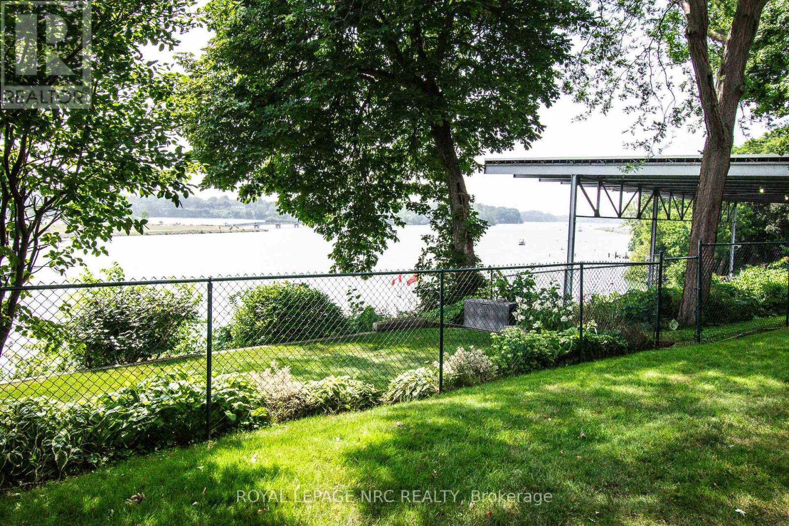 












302 - 55 MAIN STREET

,
St. Catharines (Port Dalhousie),




Ontario
L2N4T8

