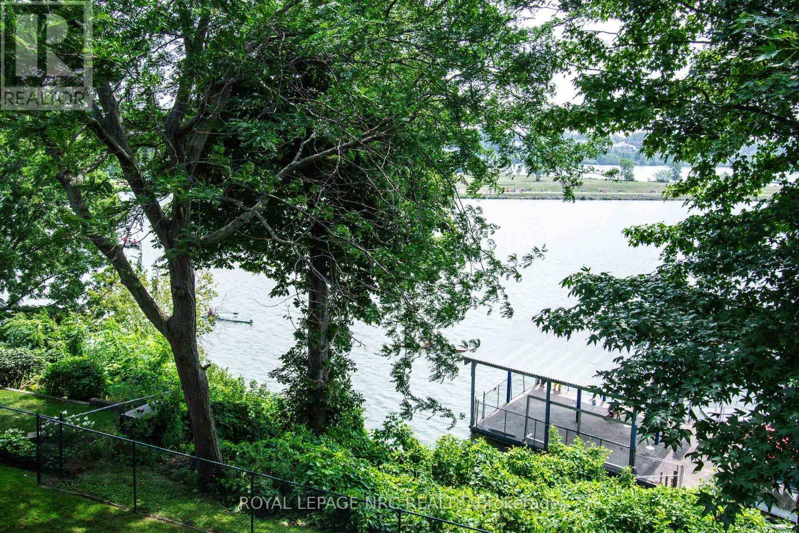 












302 - 55 MAIN STREET

,
St. Catharines (Port Dalhousie),




Ontario
L2N4T8

