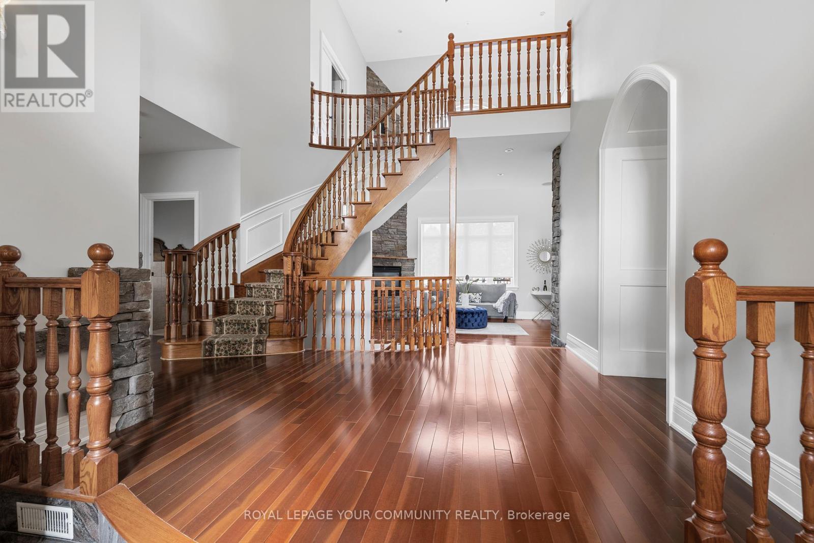 












294 SUNSET BEACH ROAD

,
Richmond Hill,




Ontario
L4E3H2

