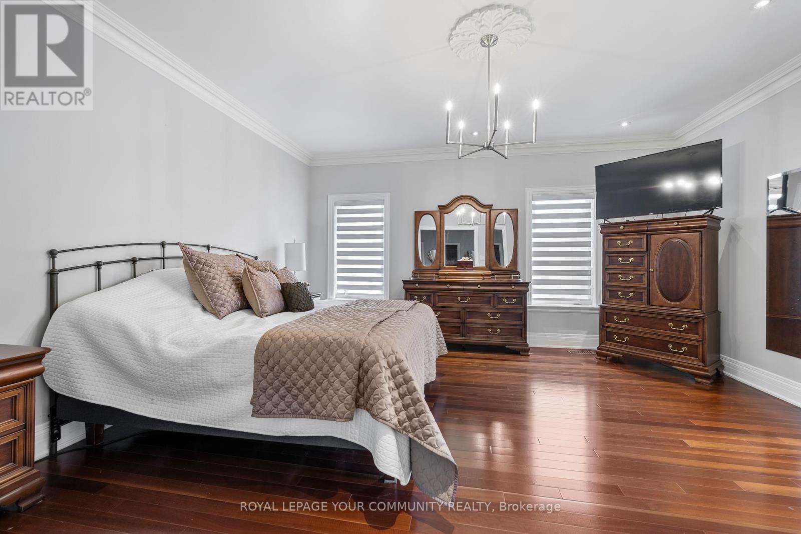 












294 SUNSET BEACH ROAD

,
Richmond Hill,




Ontario
L4E3H2

