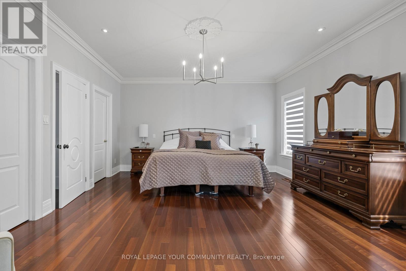 












294 SUNSET BEACH ROAD

,
Richmond Hill,




Ontario
L4E3H2

