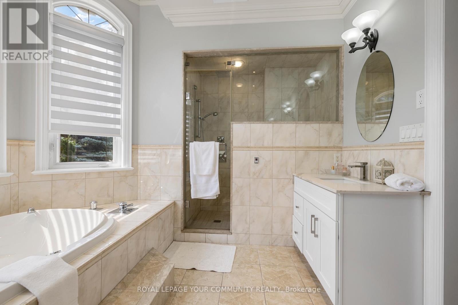 












294 SUNSET BEACH ROAD

,
Richmond Hill,




Ontario
L4E3H2

