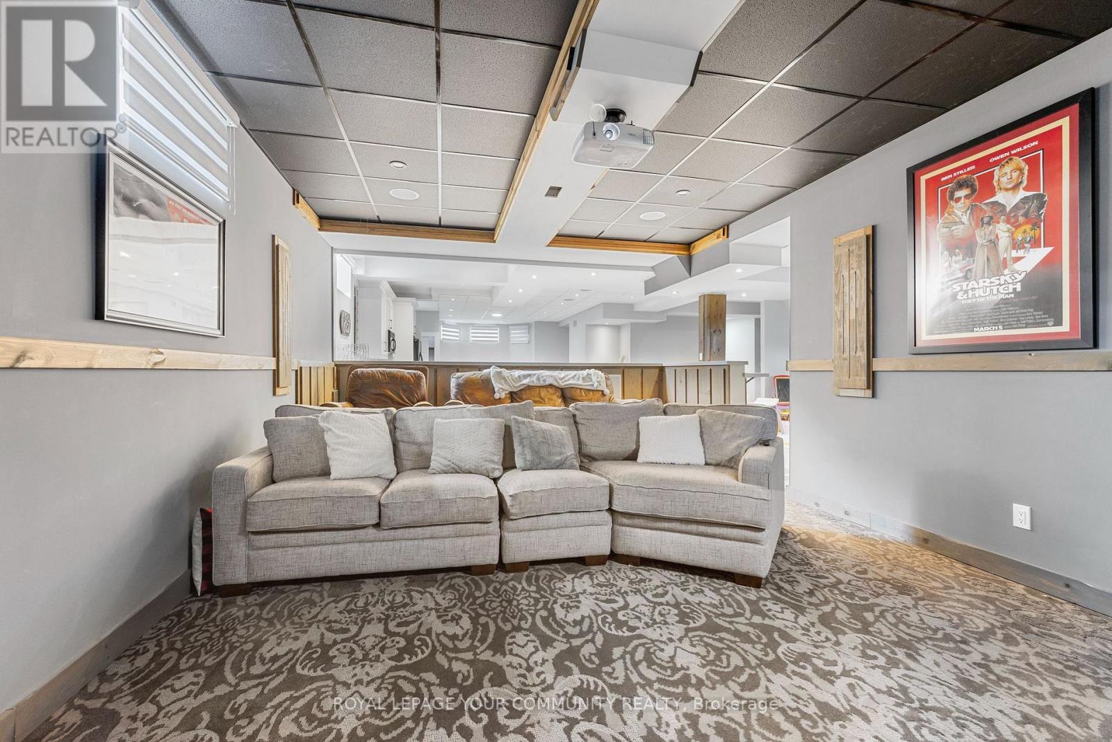 












294 SUNSET BEACH ROAD

,
Richmond Hill,




Ontario
L4E3H2

