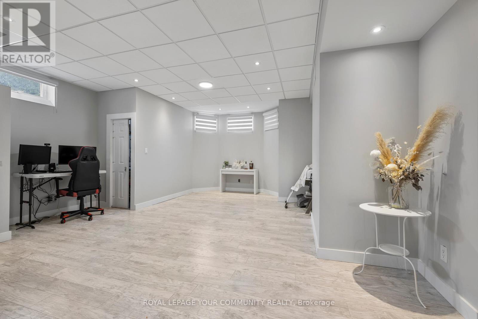 












294 SUNSET BEACH ROAD

,
Richmond Hill,




Ontario
L4E3H2

