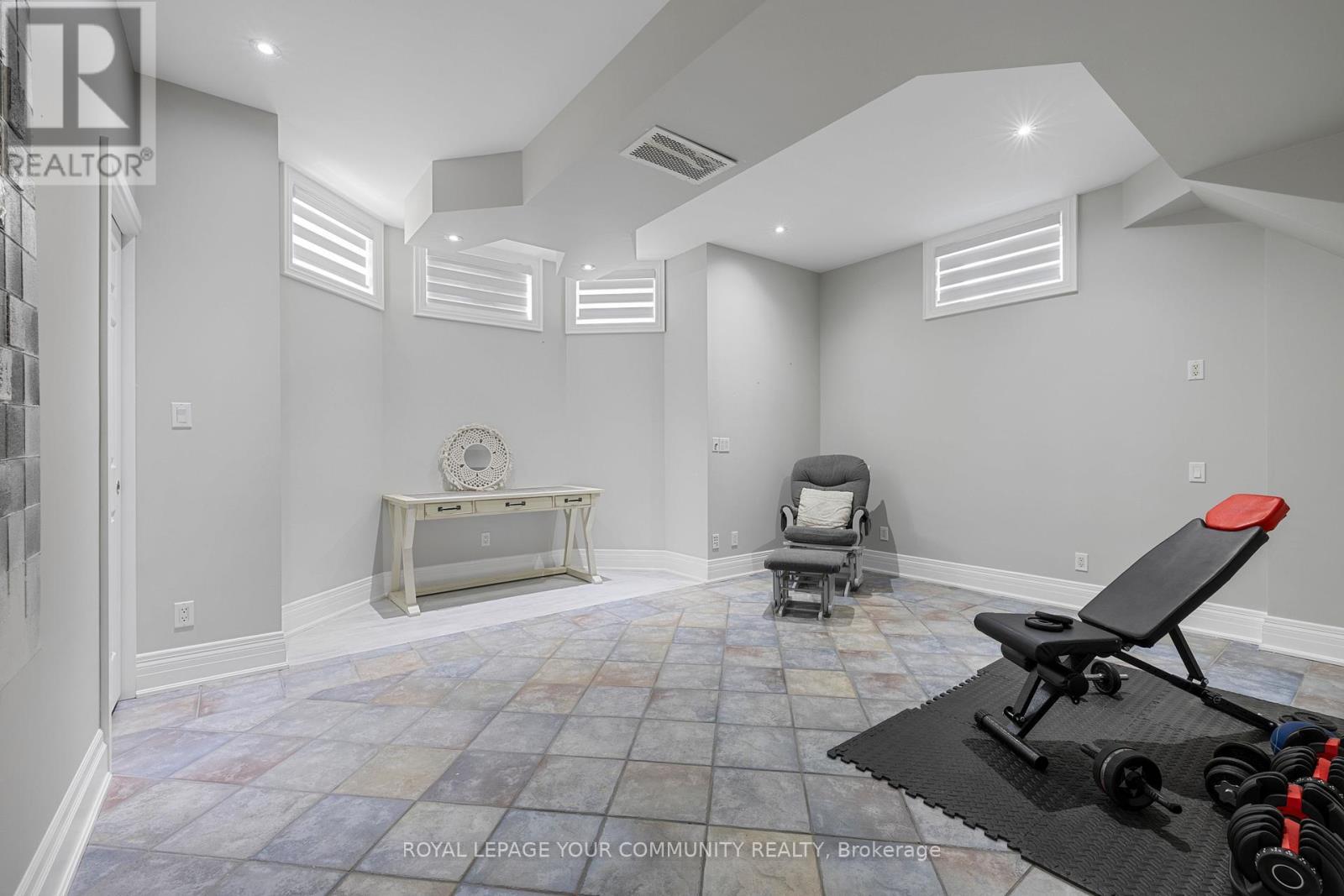












294 SUNSET BEACH ROAD

,
Richmond Hill,




Ontario
L4E3H2

