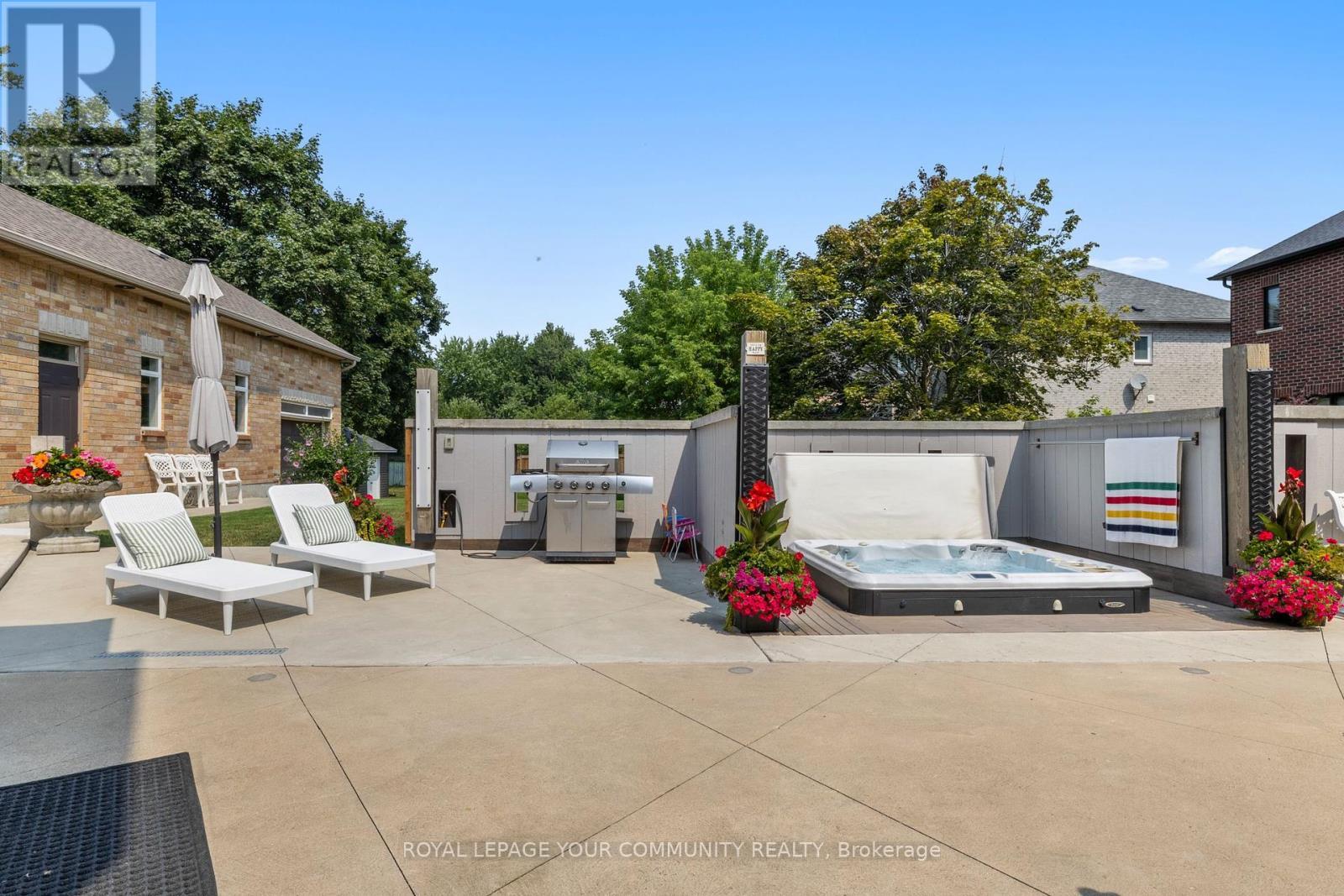 












294 SUNSET BEACH ROAD

,
Richmond Hill,




Ontario
L4E3H2

